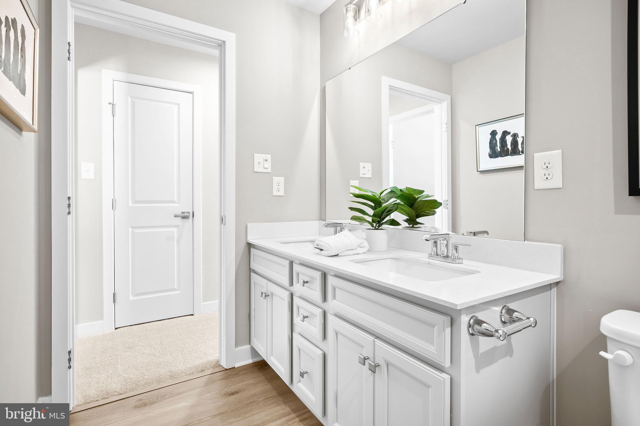 GREEN HILLS - Residential