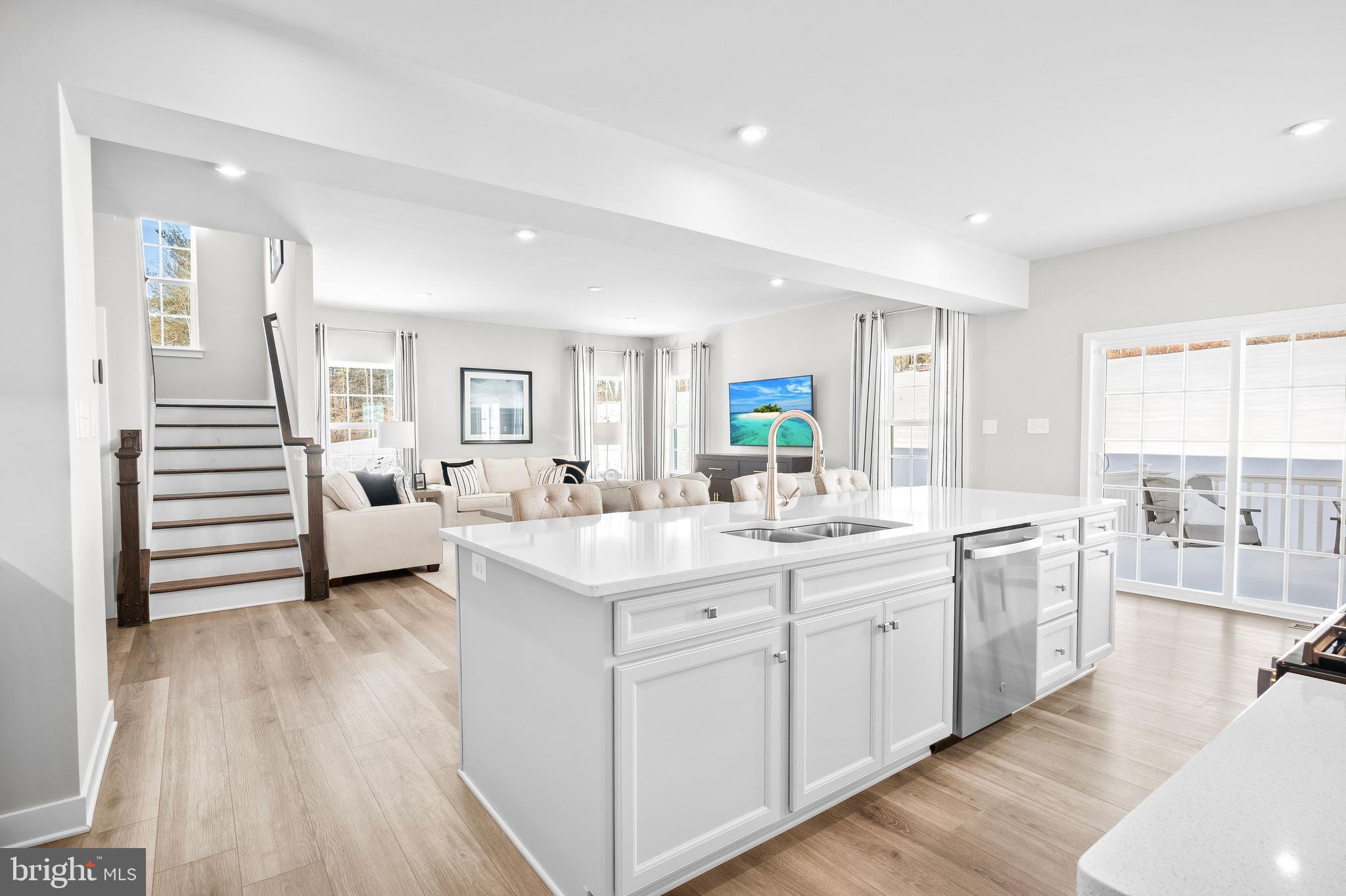 GREEN HILLS - Residential