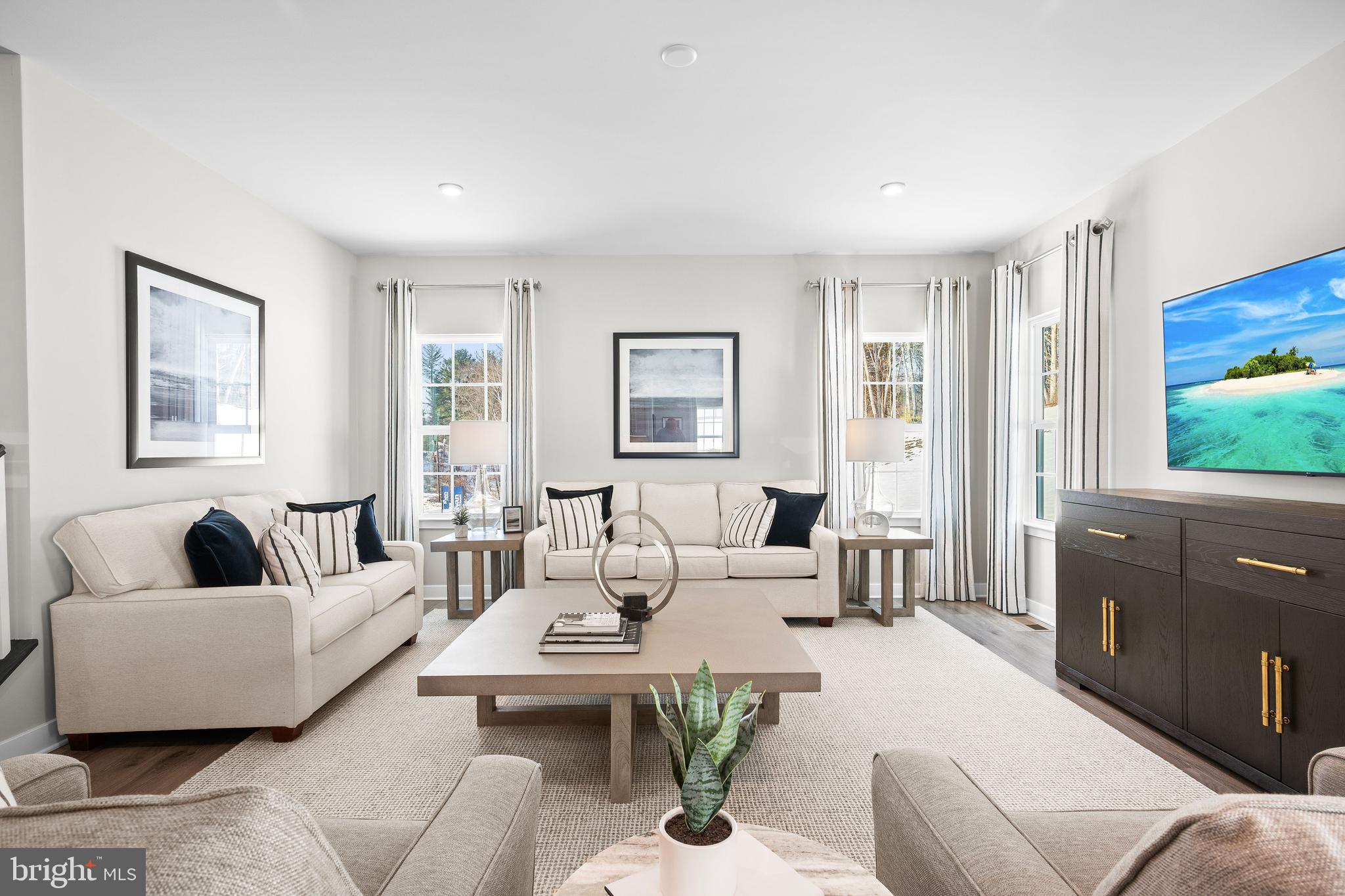 GREEN HILLS - Residential