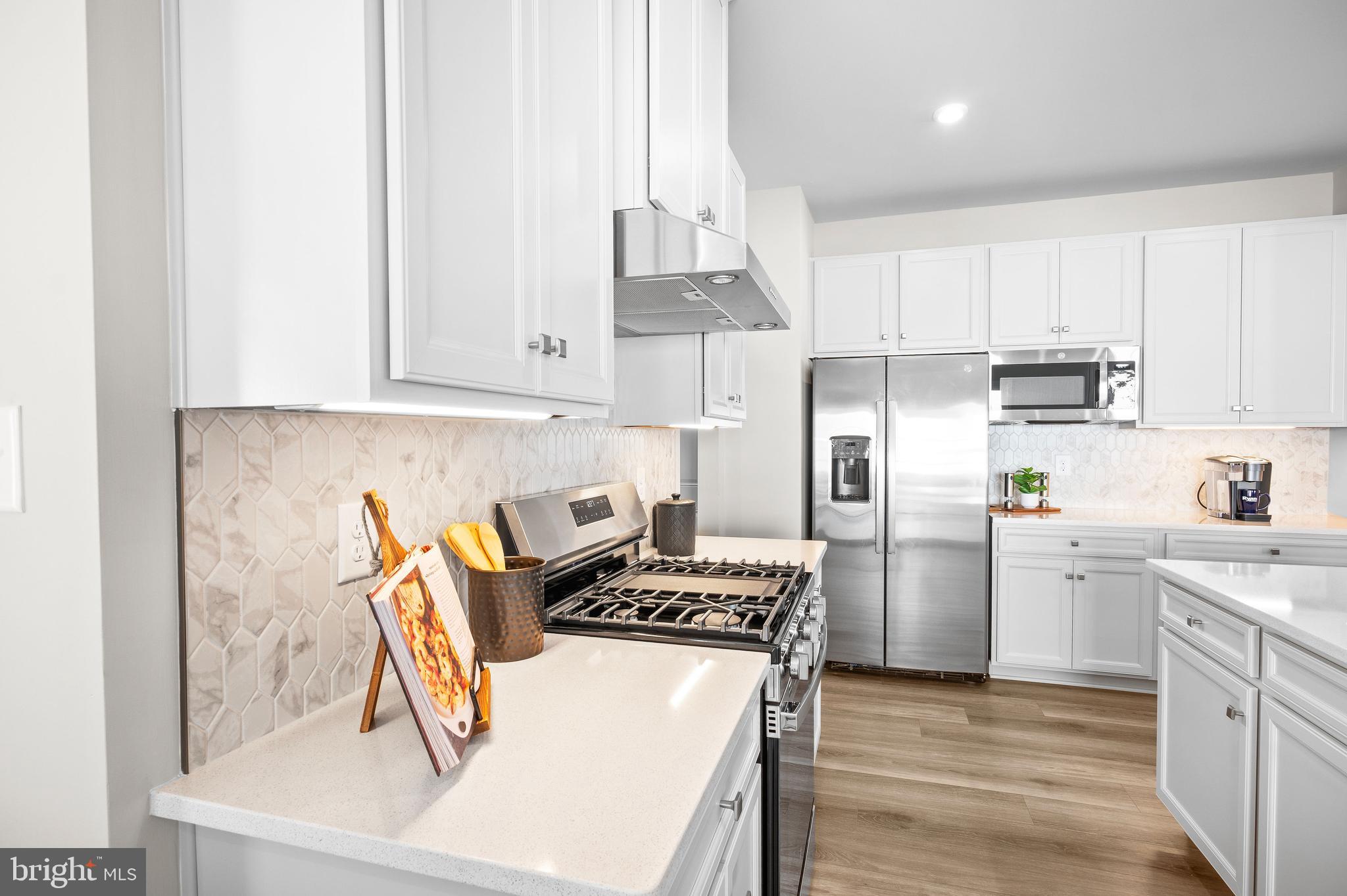 GREEN HILLS - Residential