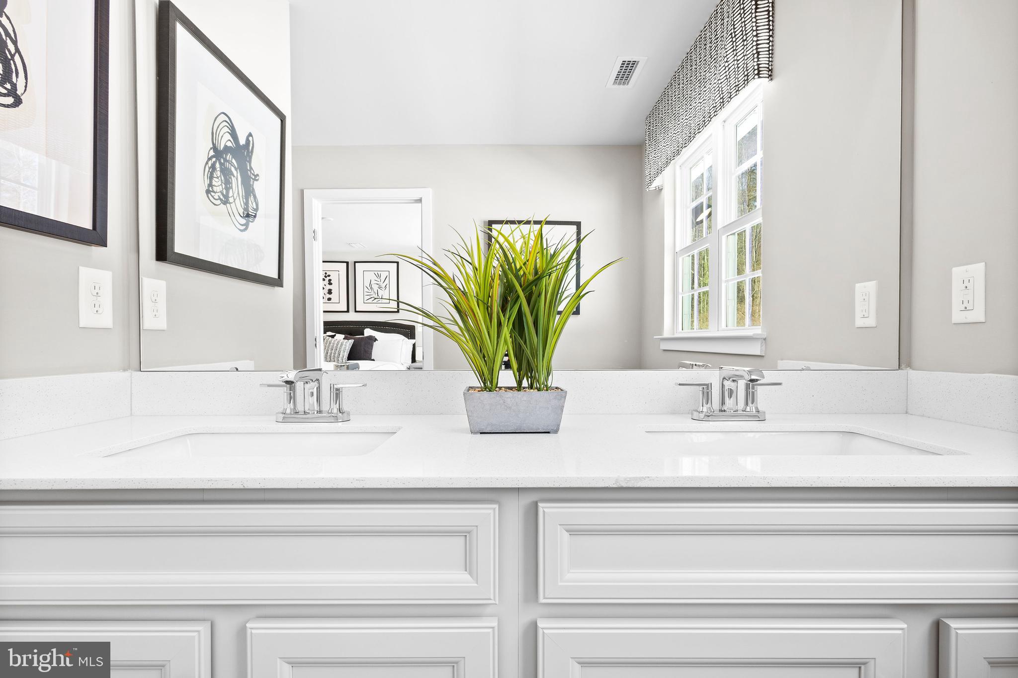 GREEN HILLS - Residential