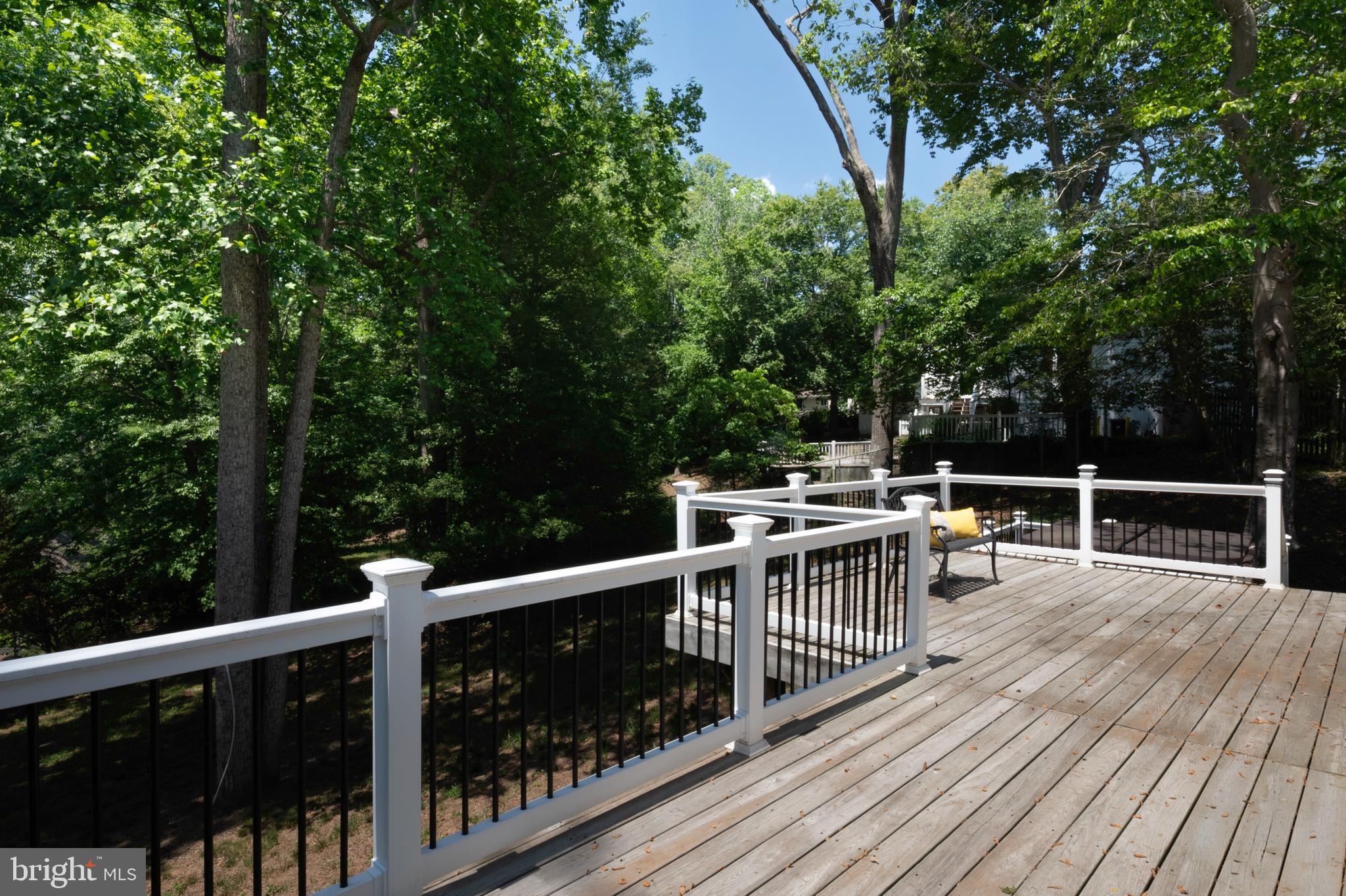 RIVERWOOD - Residential