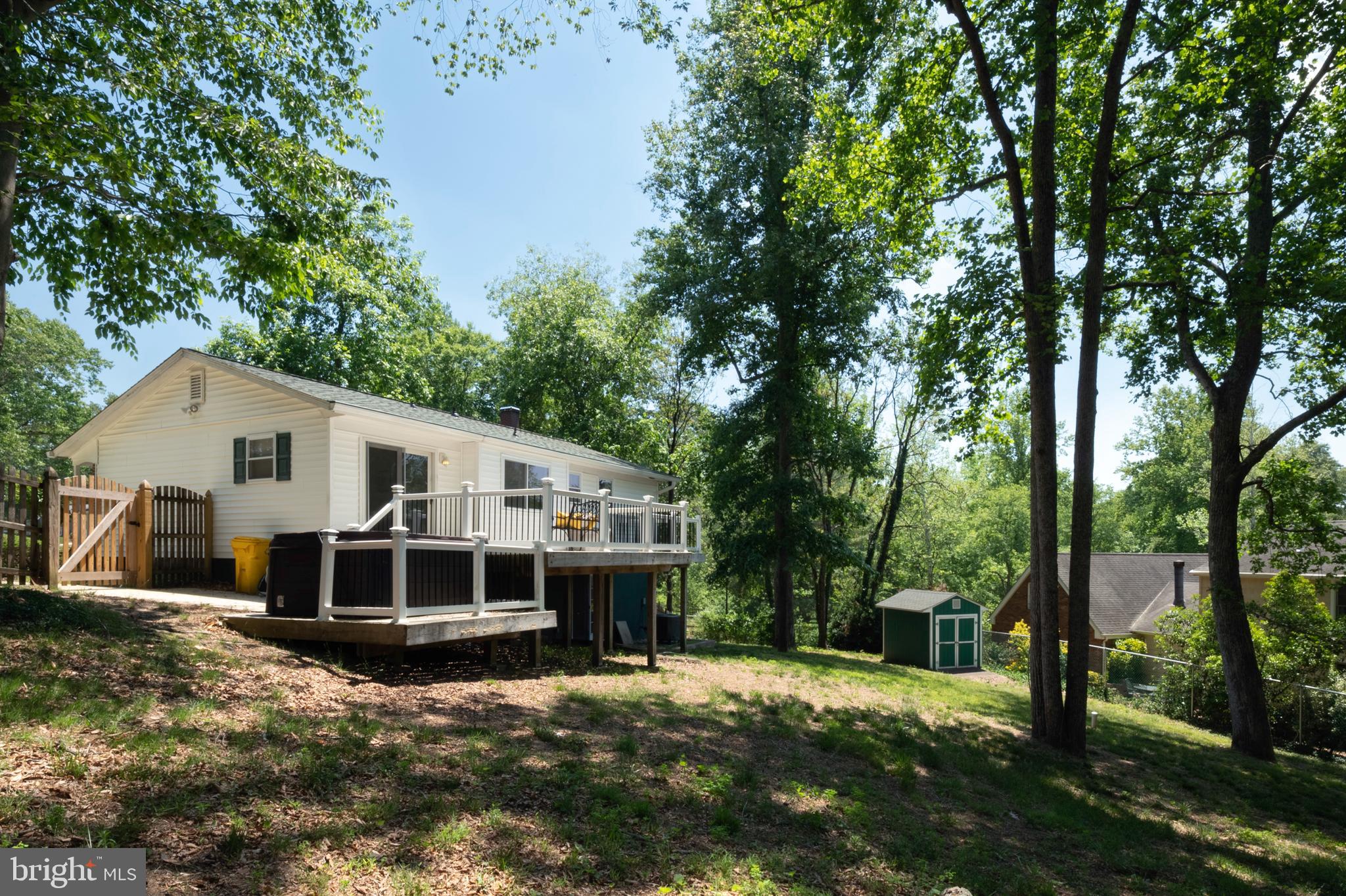 RIVERWOOD - Residential