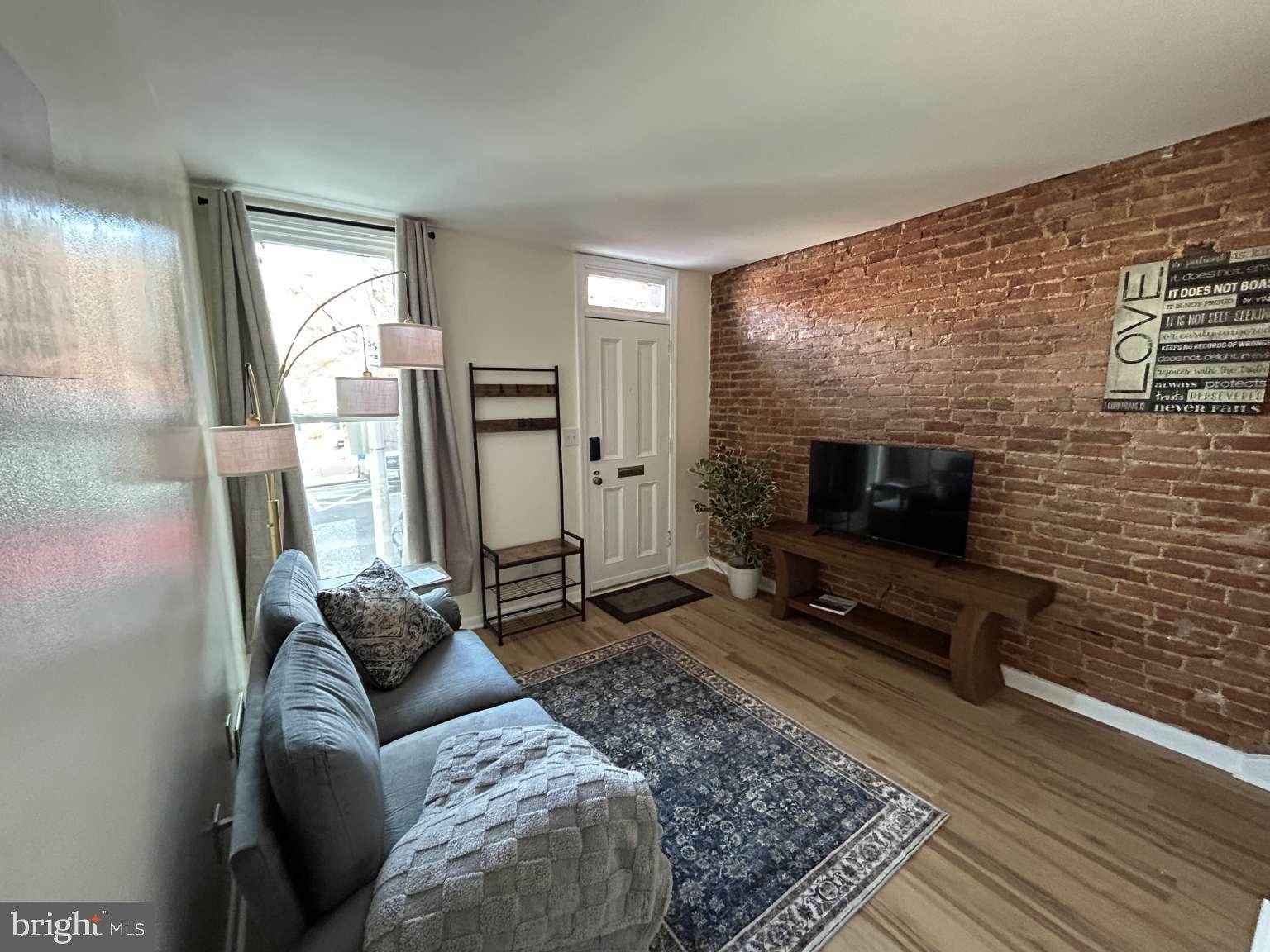 BUTCHERS HILL - Residential