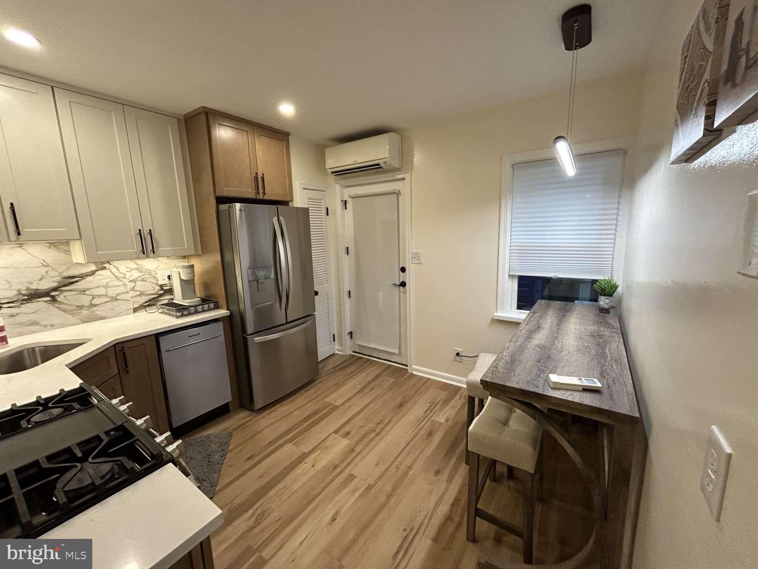 BUTCHERS HILL - Residential