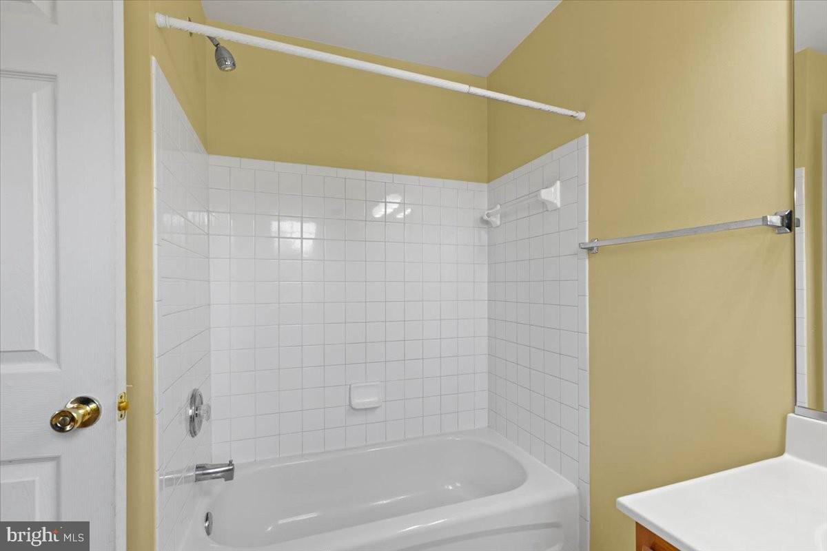 STRAWBERRY HILLS - Residential