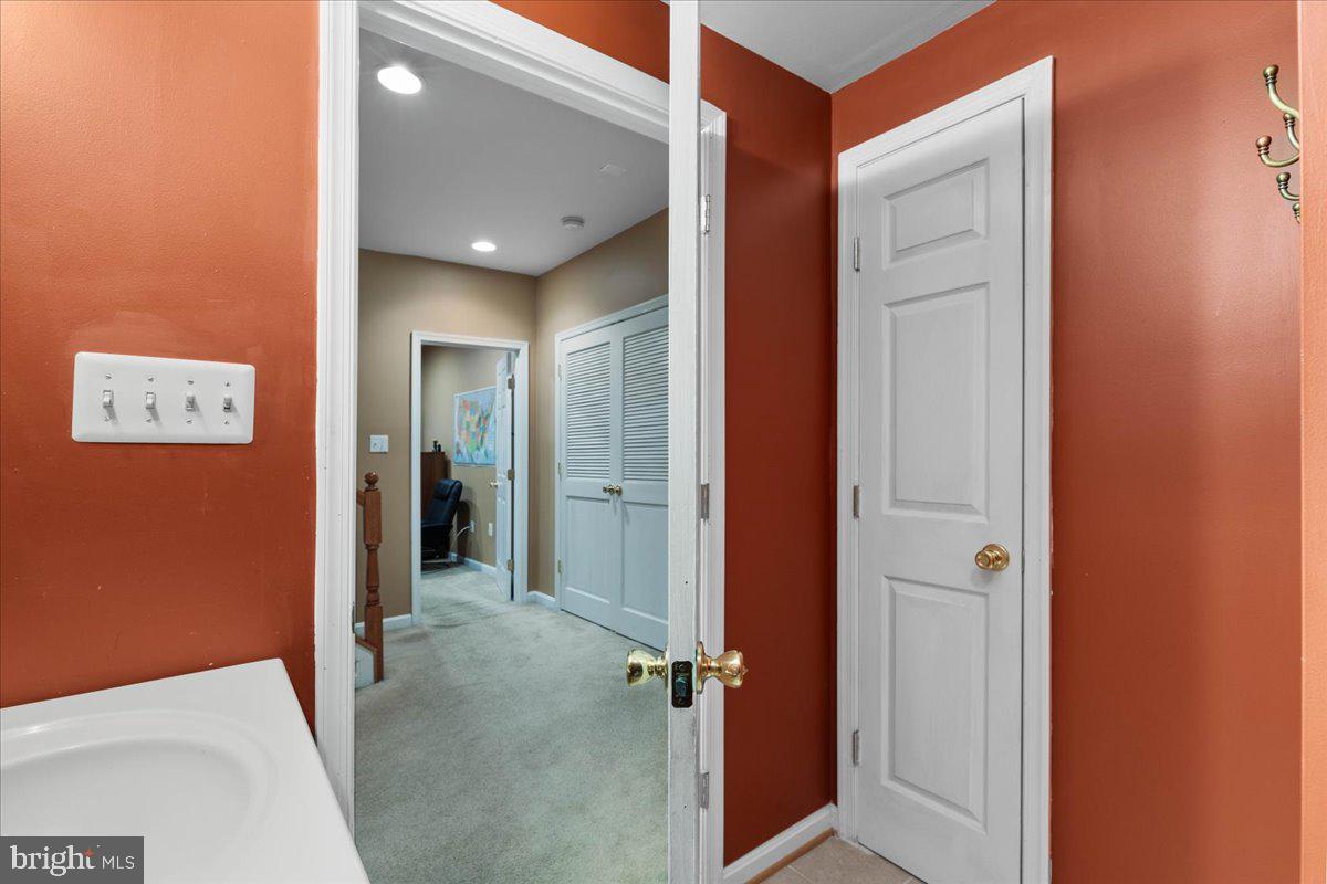 STRAWBERRY HILLS - Residential