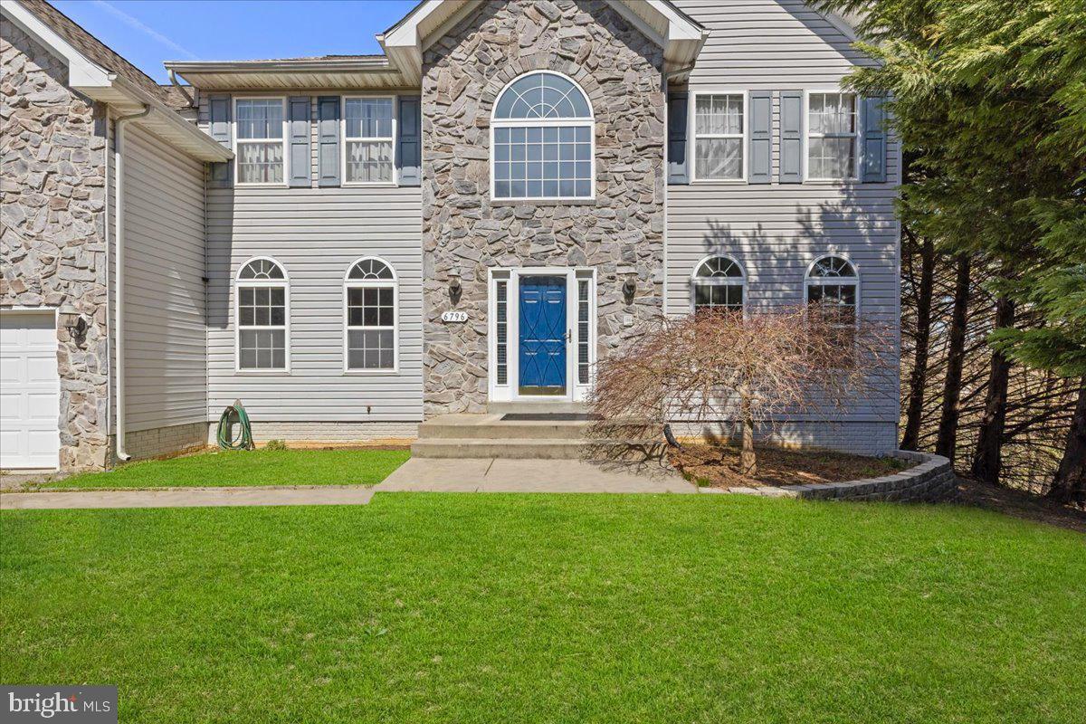 STRAWBERRY HILLS - Residential