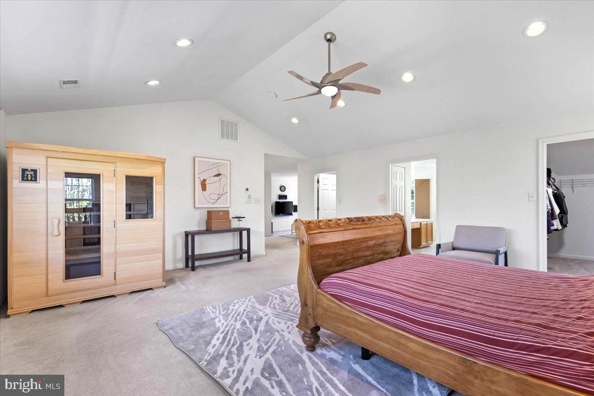 STRAWBERRY HILLS - Residential