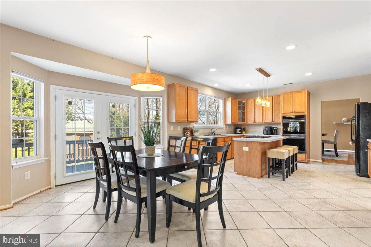 STRAWBERRY HILLS - Residential