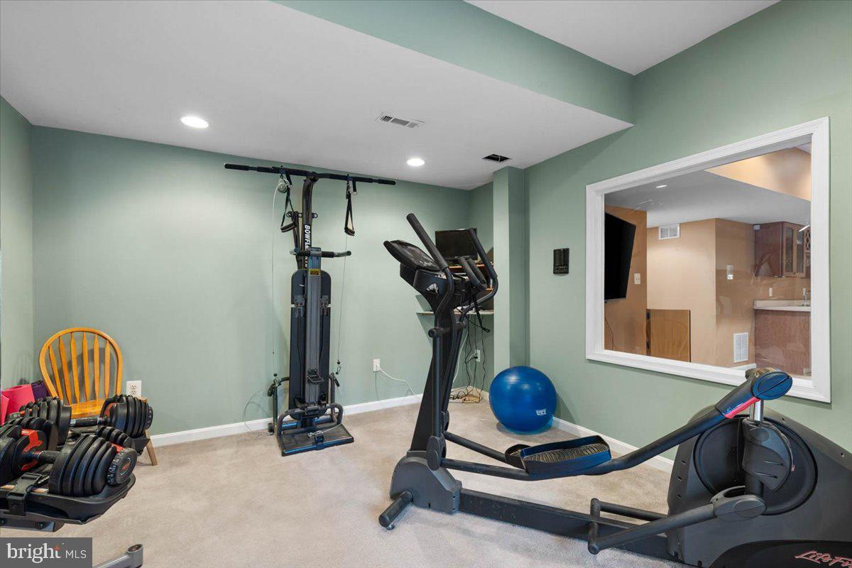 STRAWBERRY HILLS - Residential