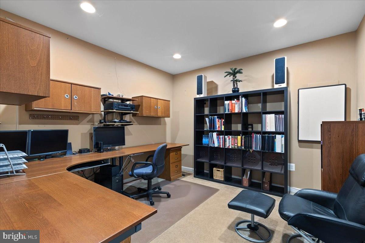 STRAWBERRY HILLS - Residential