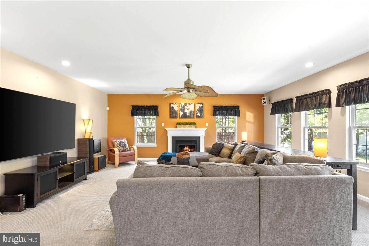 STRAWBERRY HILLS - Residential