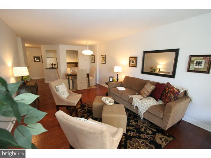 WASHINGTON SQ - Residential