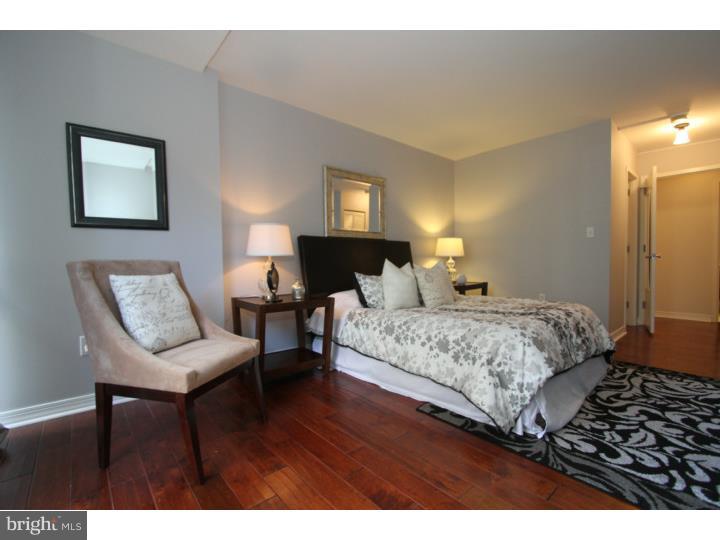WASHINGTON SQ - Residential