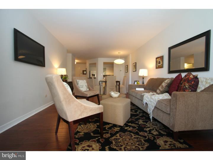 WASHINGTON SQ - Residential