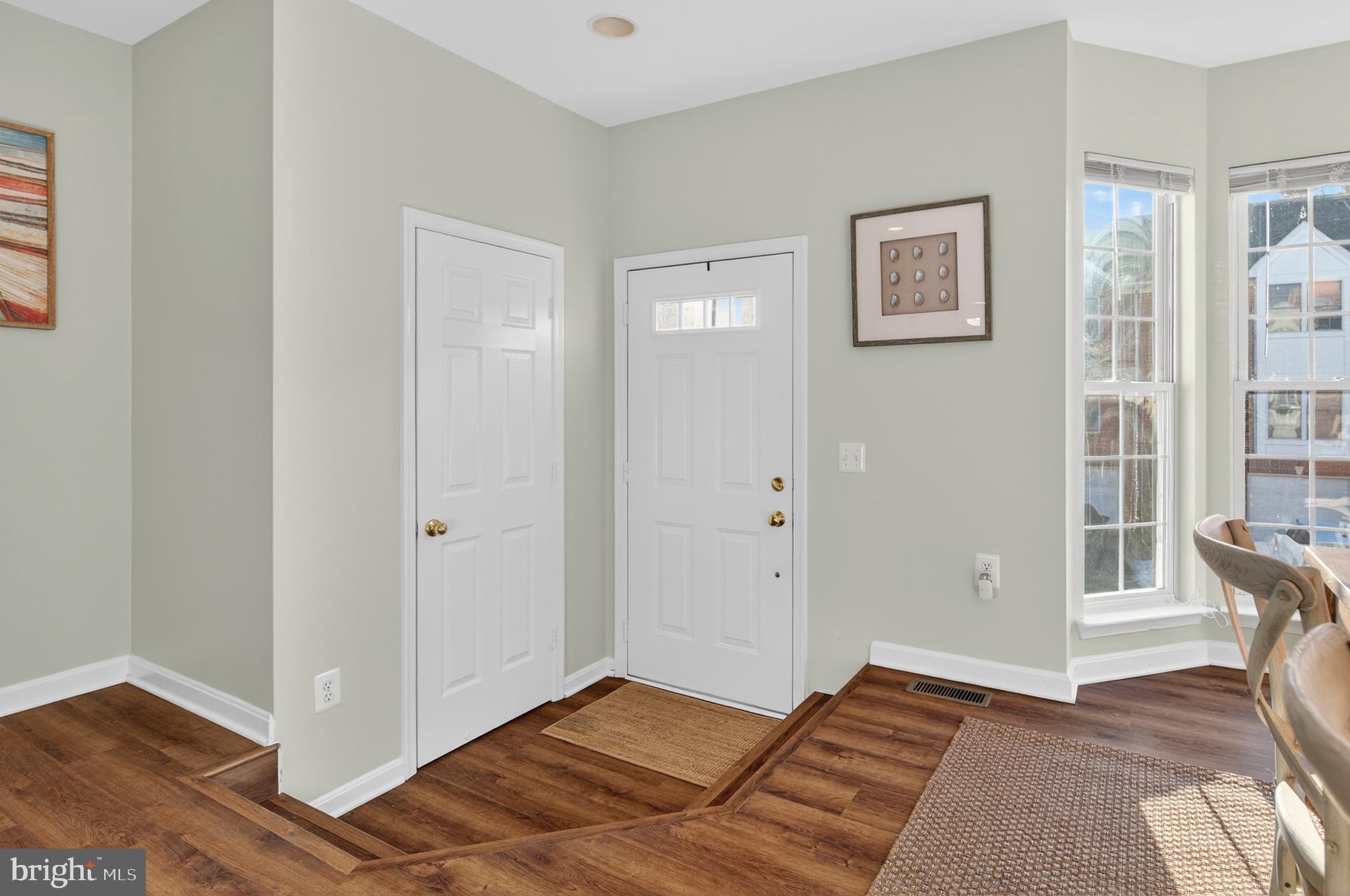 FALCON CREST - Residential