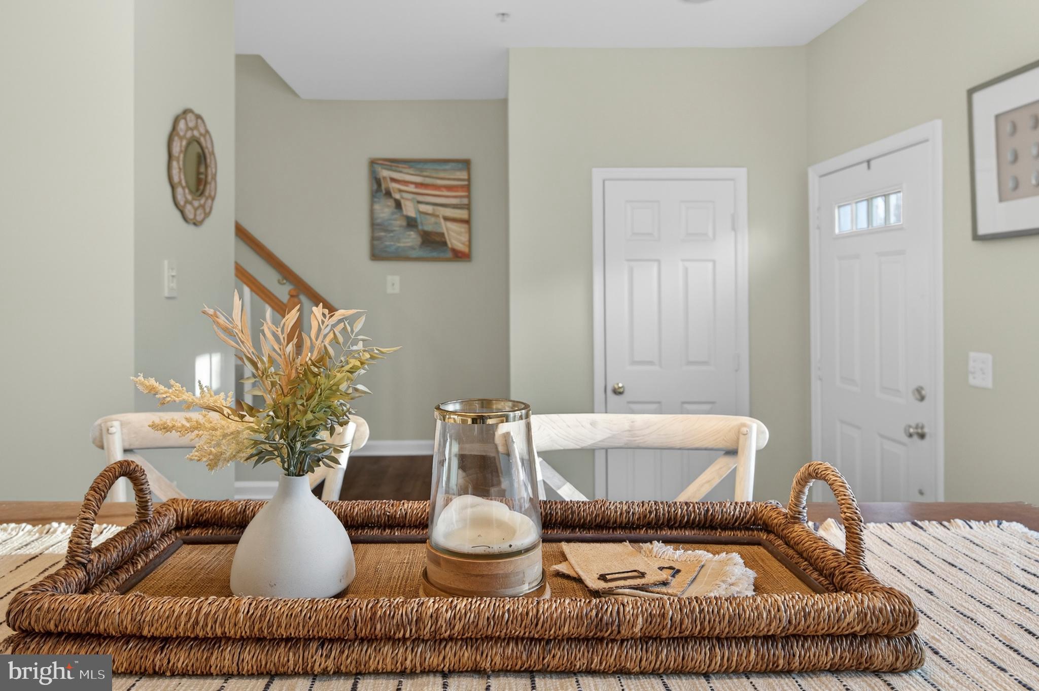 FALCON CREST - Residential