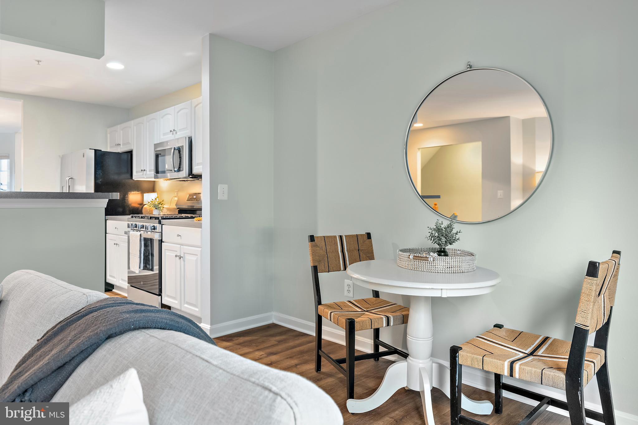 FALCON CREST - Residential