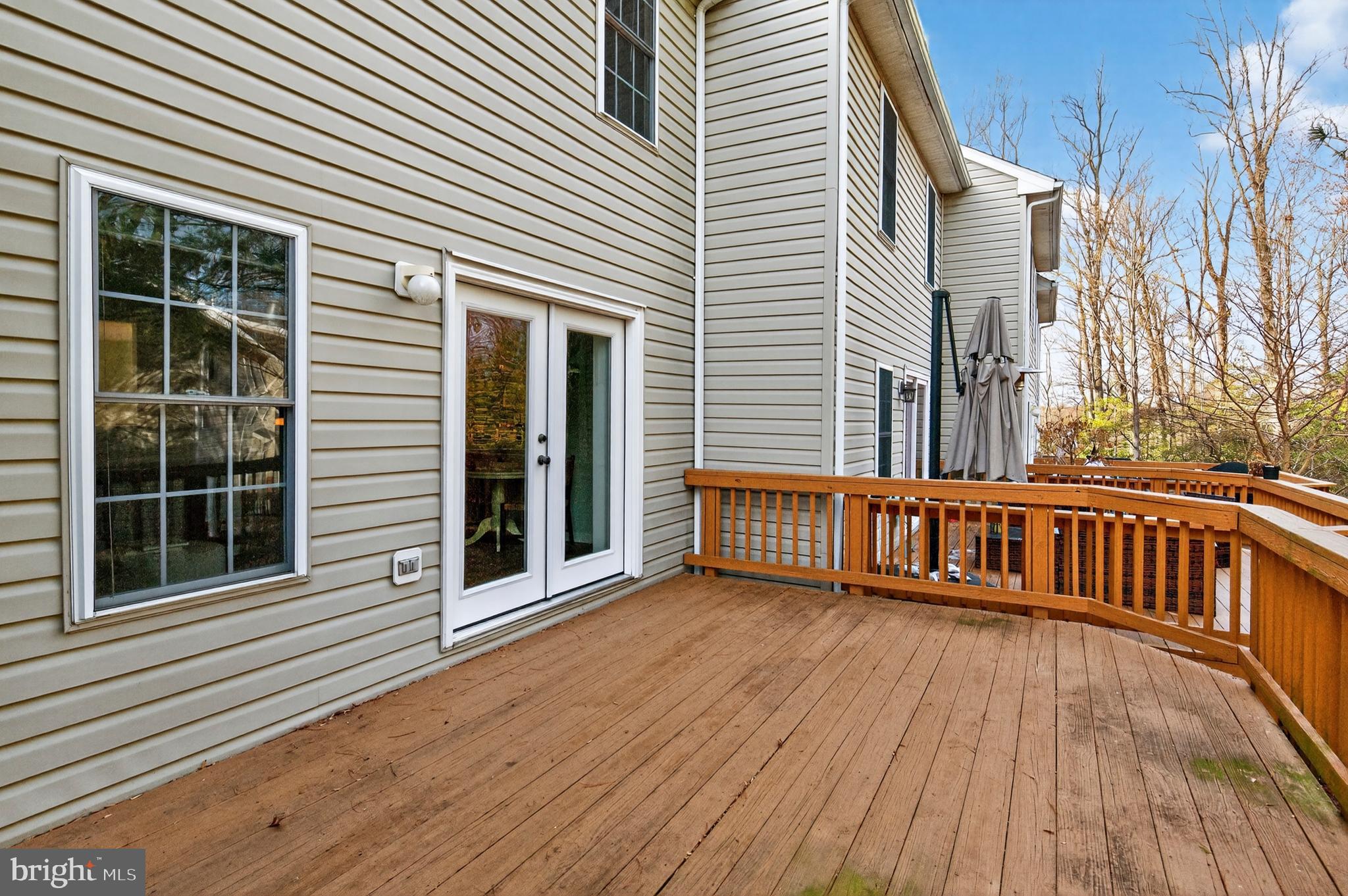 FALCON CREST - Residential