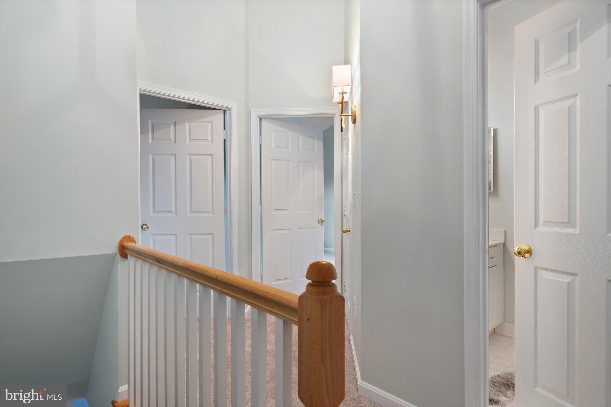 FALCON CREST - Residential