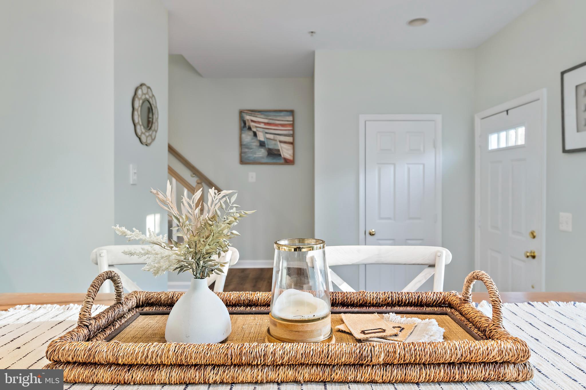 FALCON CREST - Residential