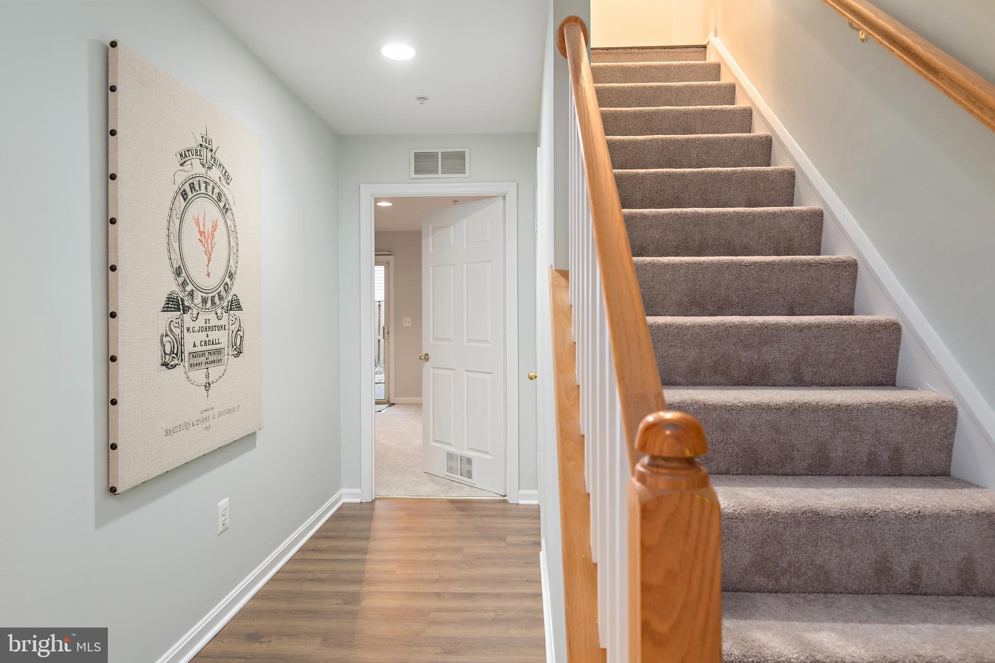 FALCON CREST - Residential