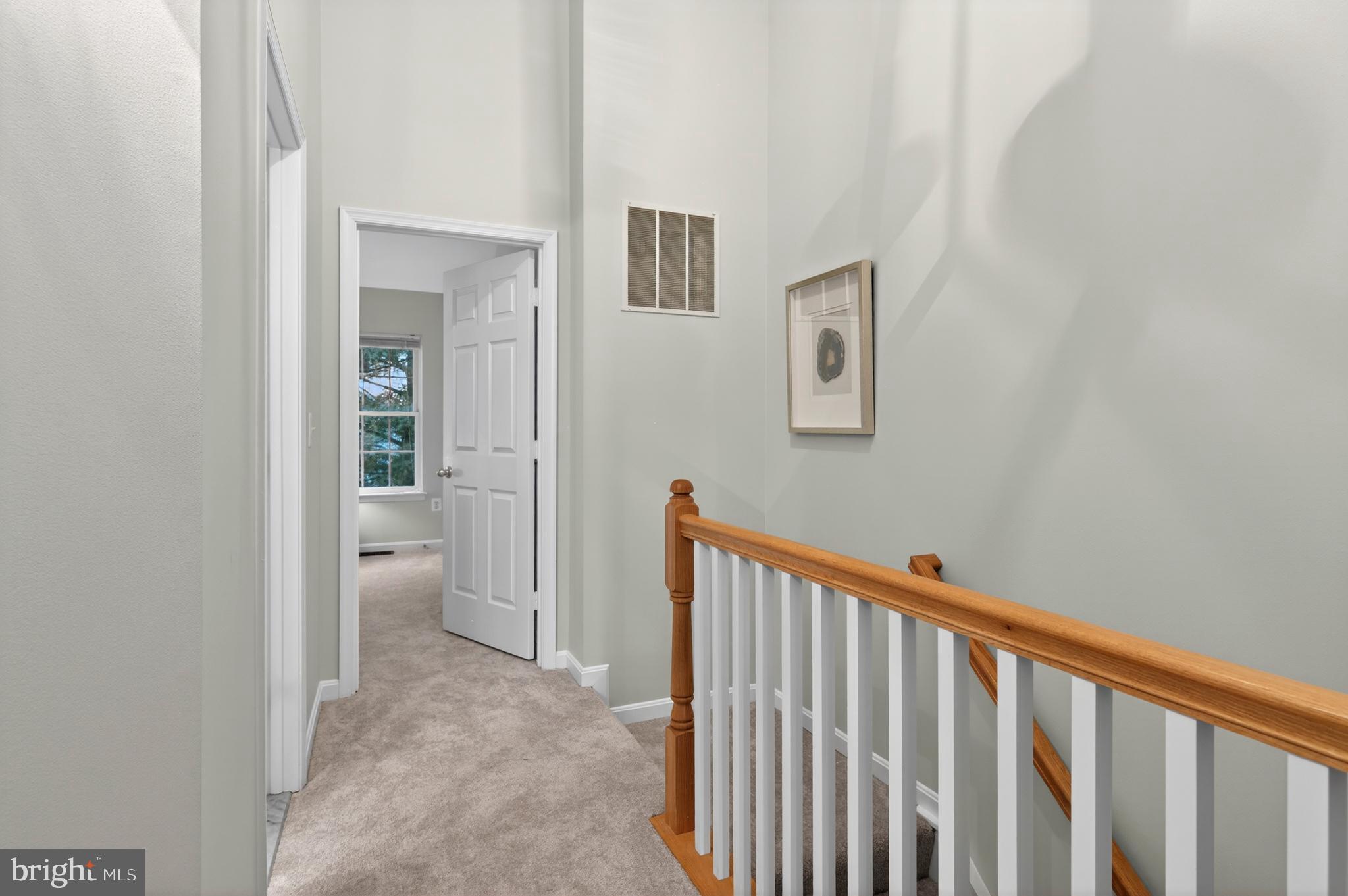 FALCON CREST - Residential