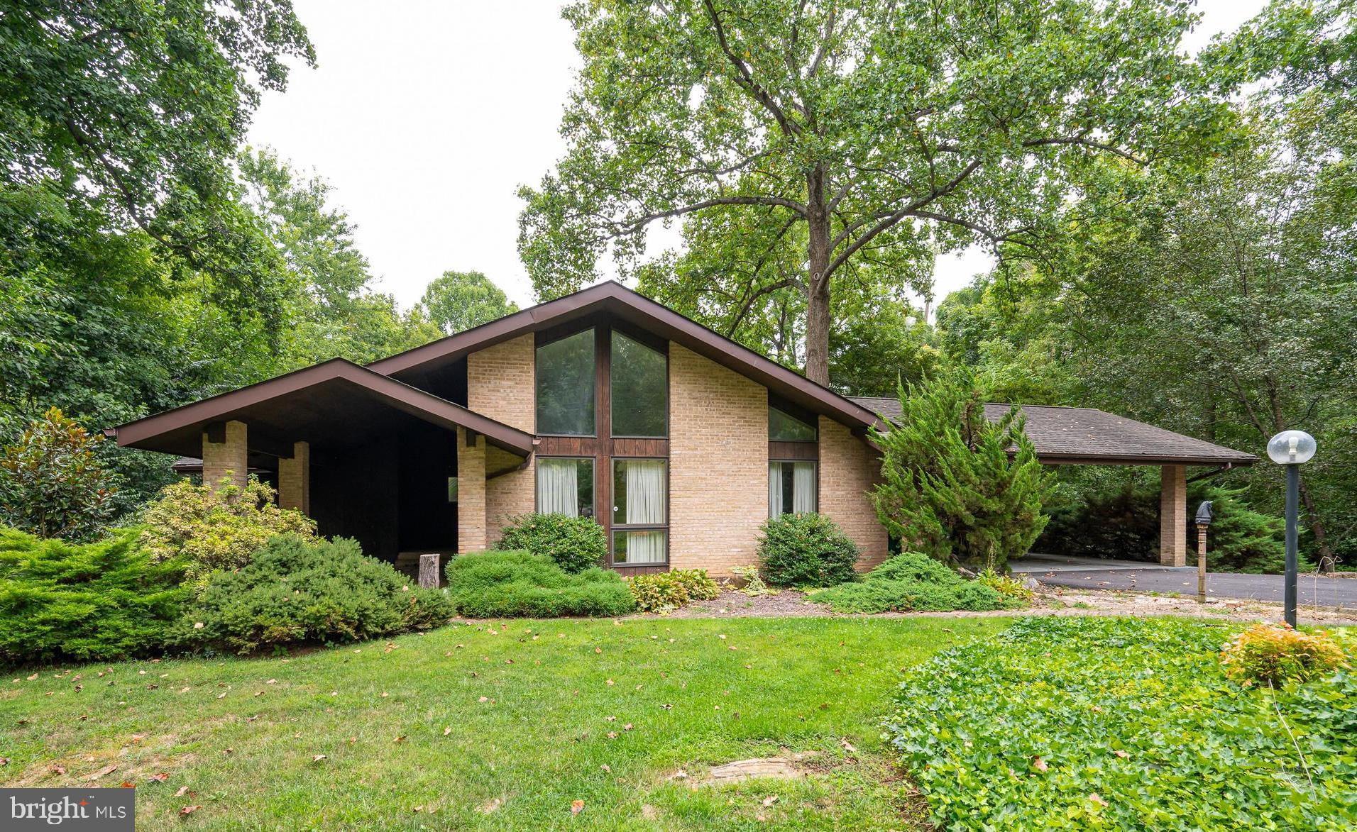 WELLTOWN MANOR - Residential