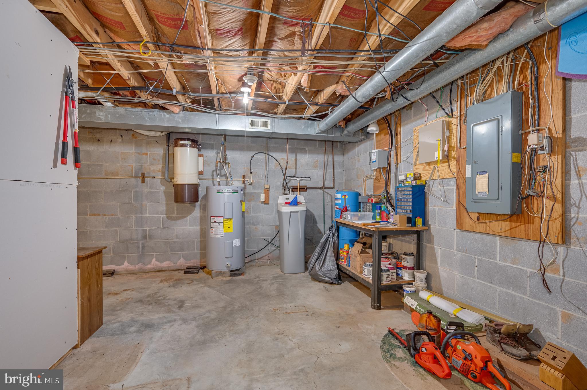 WELLTOWN MANOR - Residential