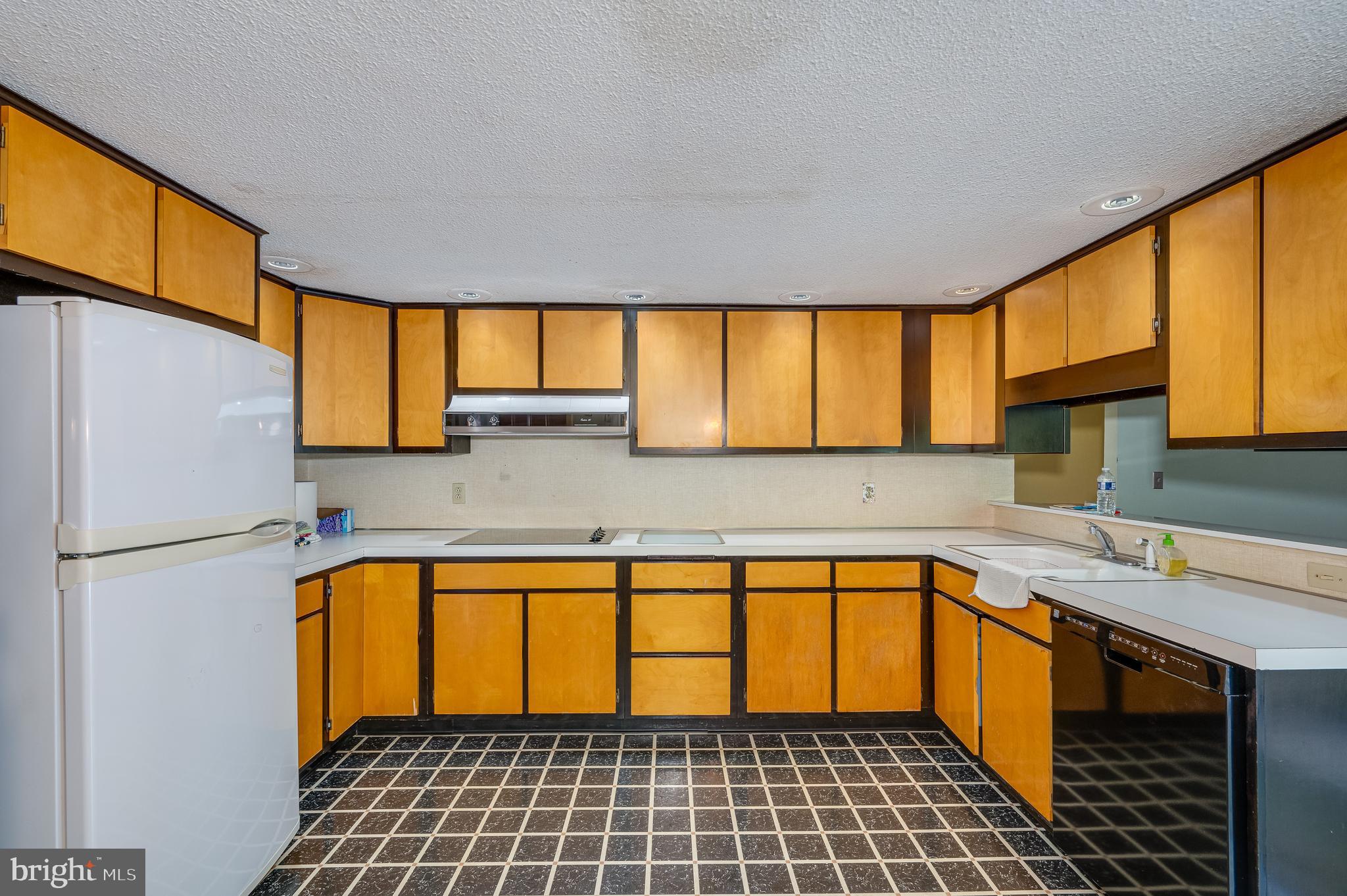 WELLTOWN MANOR - Residential