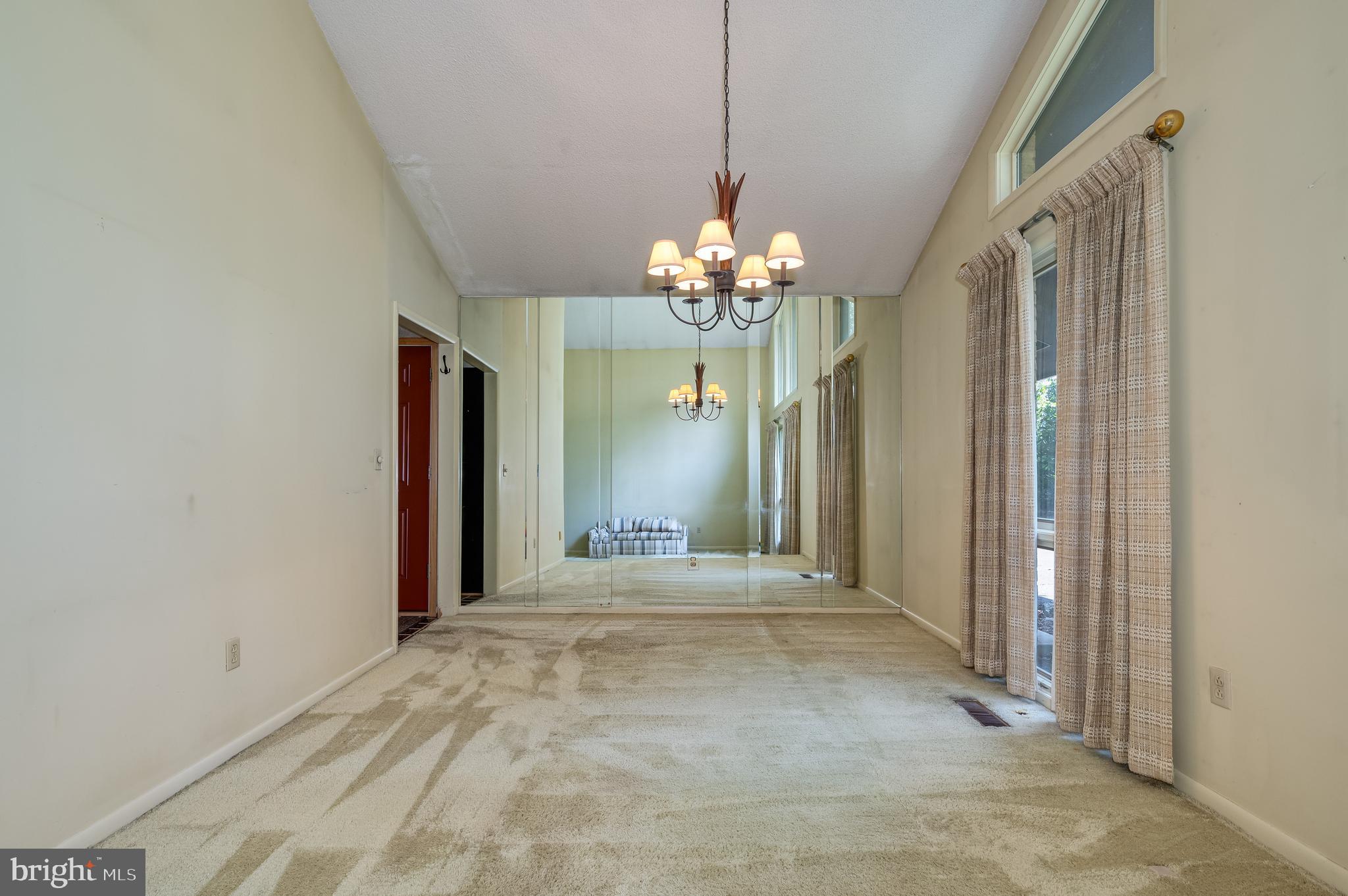 WELLTOWN MANOR - Residential