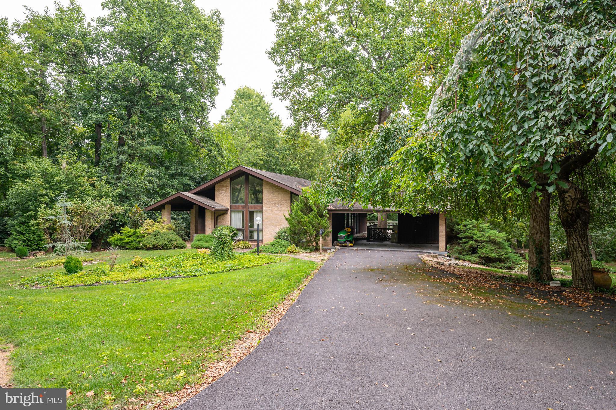 WELLTOWN MANOR - Residential