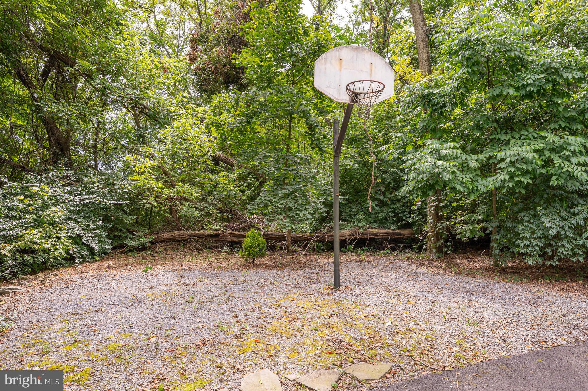 WELLTOWN MANOR - Residential