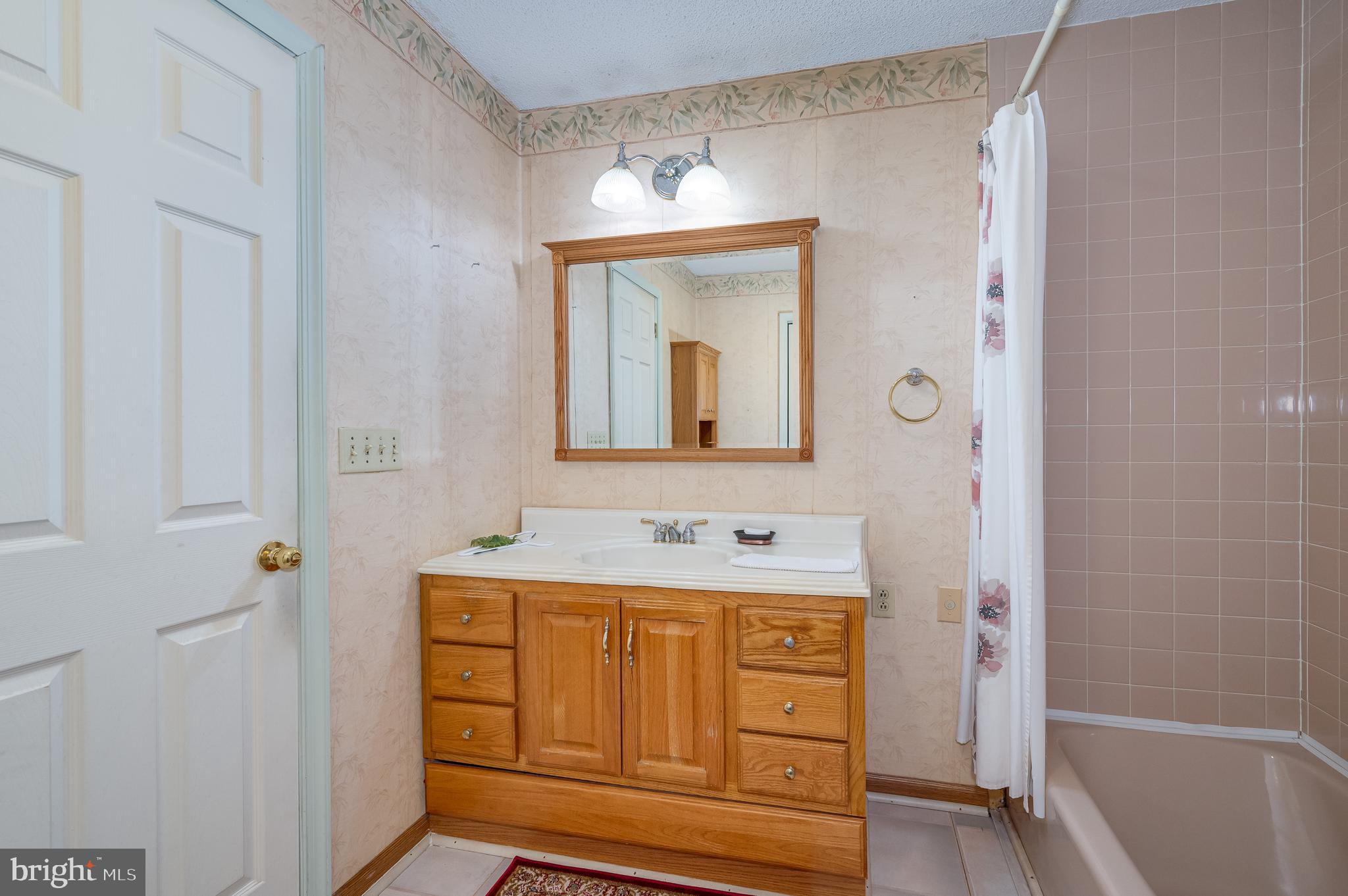 WELLTOWN MANOR - Residential