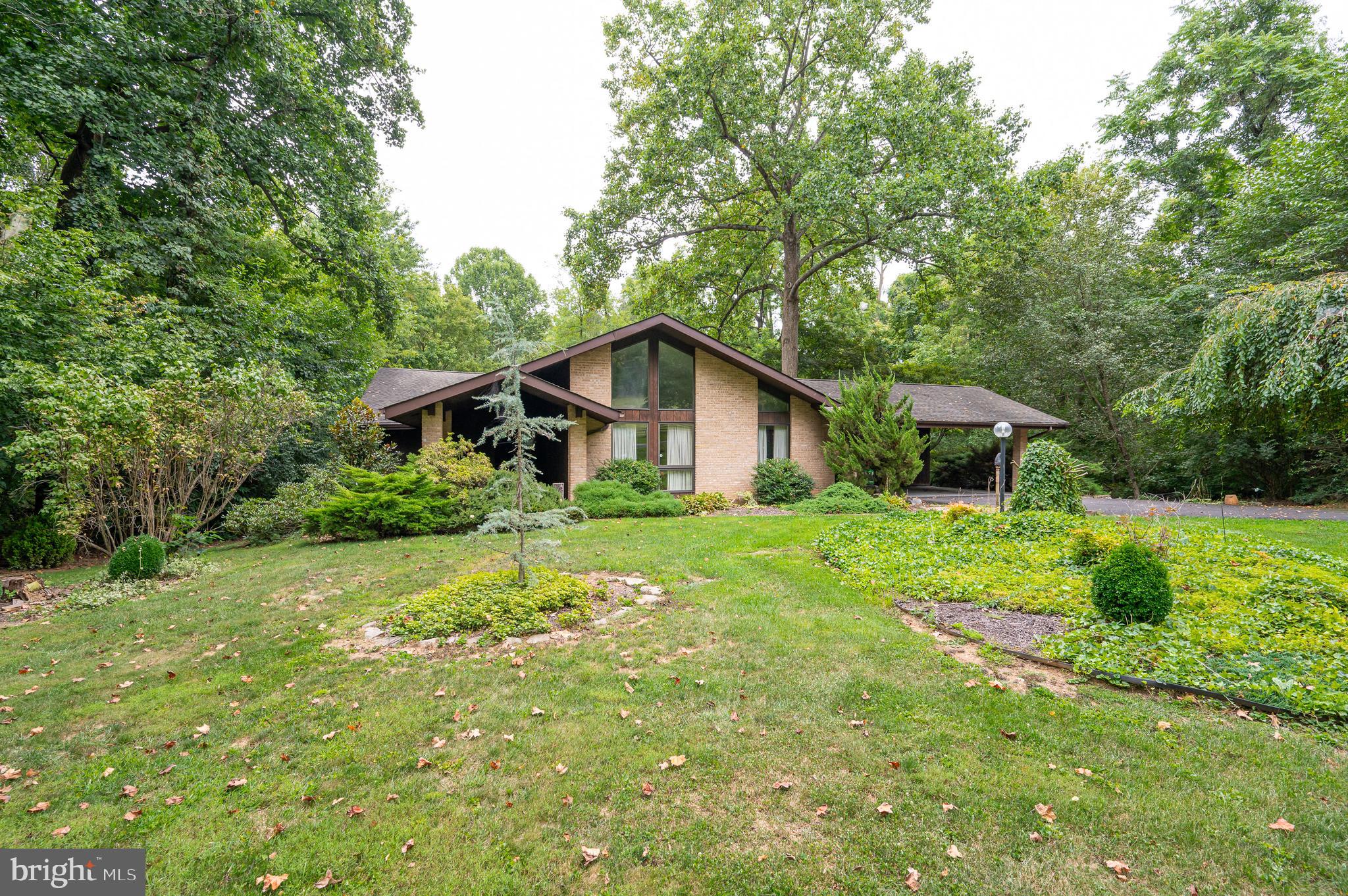 WELLTOWN MANOR - Residential