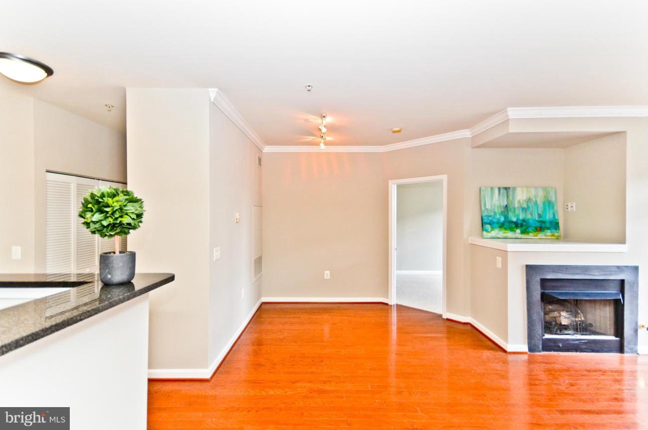 GROVE AT ARLINGTON - Residential