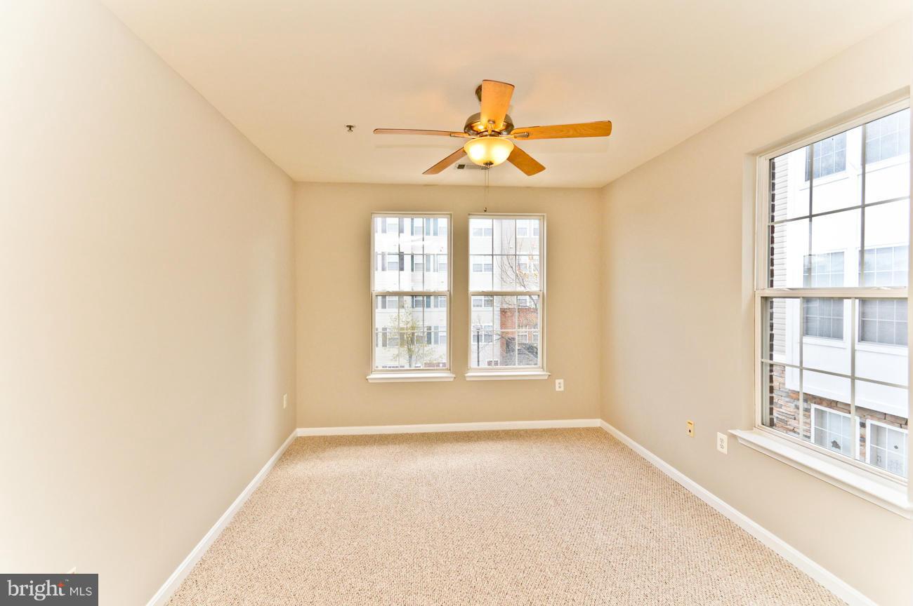 GROVE AT ARLINGTON - Residential
