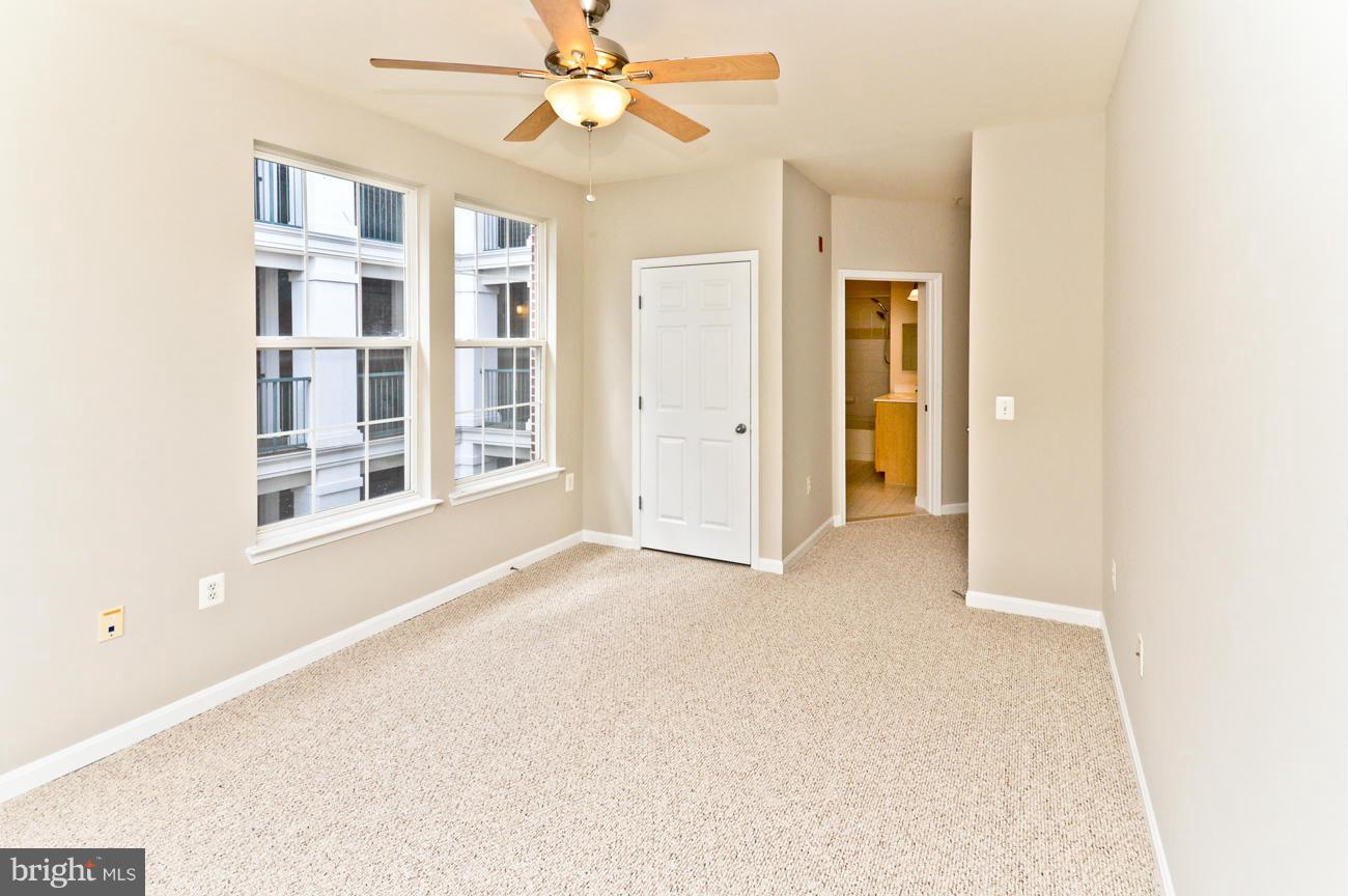 GROVE AT ARLINGTON - Residential