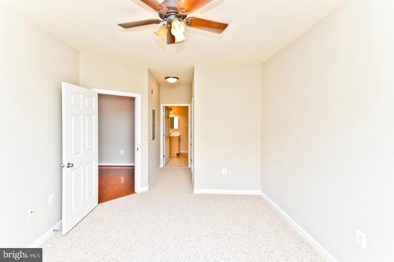 GROVE AT ARLINGTON - Residential