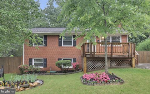 Photo of 3819 Corona Lane, WOODBRIDGE, VA 22193 (MLS # VAPW2114764)