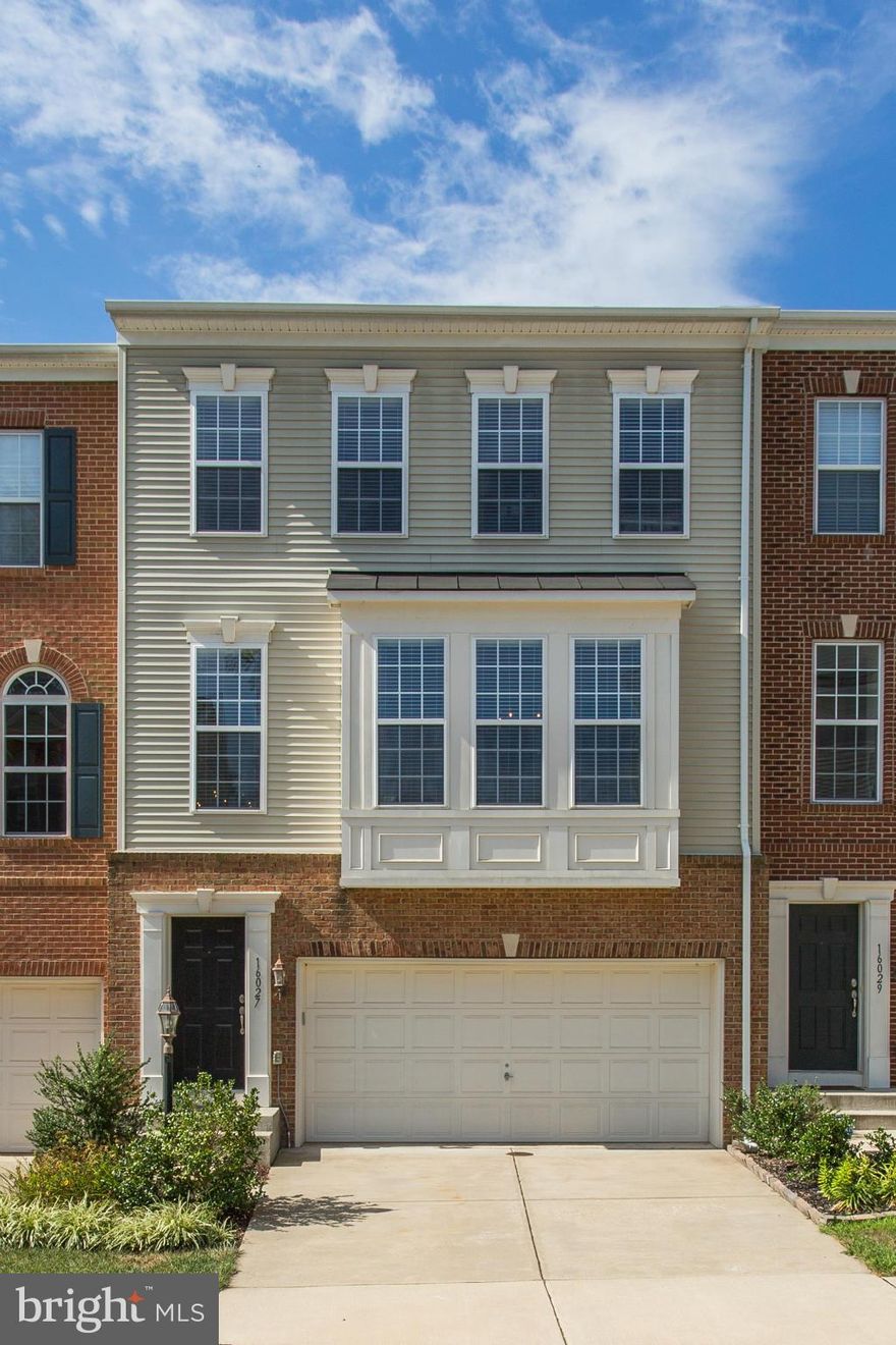 MOTIVATED SELLER!! Immaculate 2-car garage townhome in the Villages of Piedmont, boasts Brazilian cherry floors on the main lvl, 2-story entry foyer with ceramic floor, kitchen with 42" cabinets and granite counter, antique bronze lighting, exquisite mouldings, a huge deck and a lower level patio overlooking the wooded conservation area, VoP's Leopold's Preserve, 380 ac of preserved conservation.