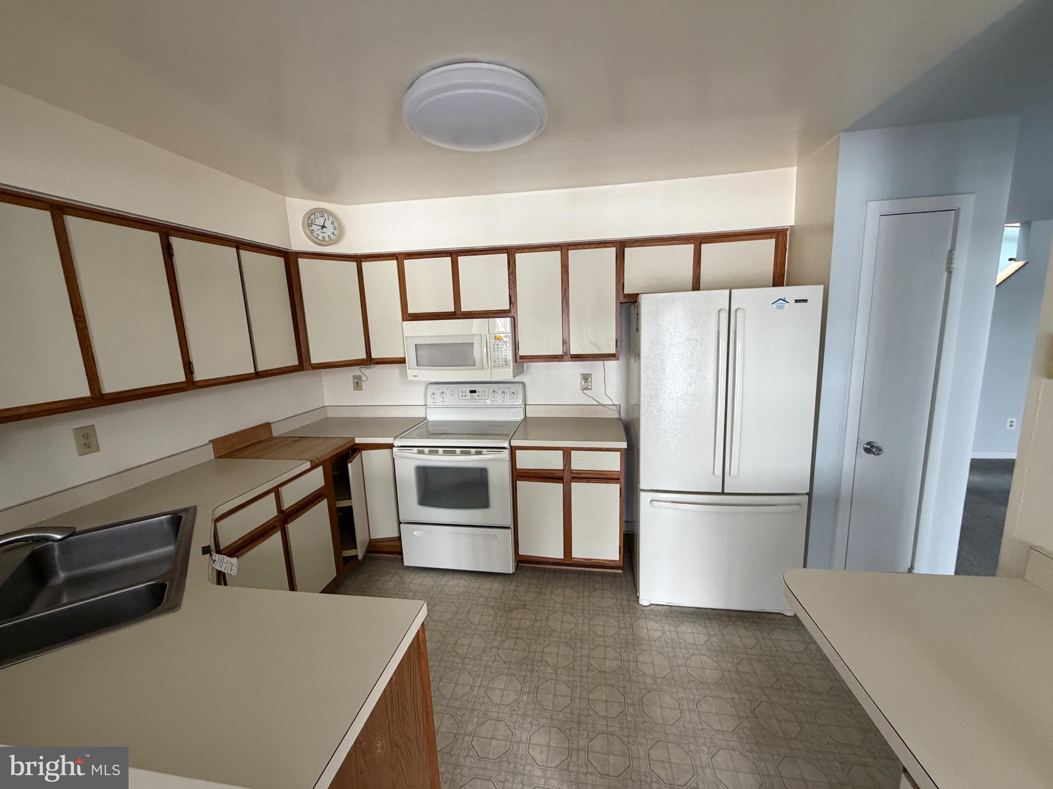 VILLAGE OF OWEN BROWN - Residential