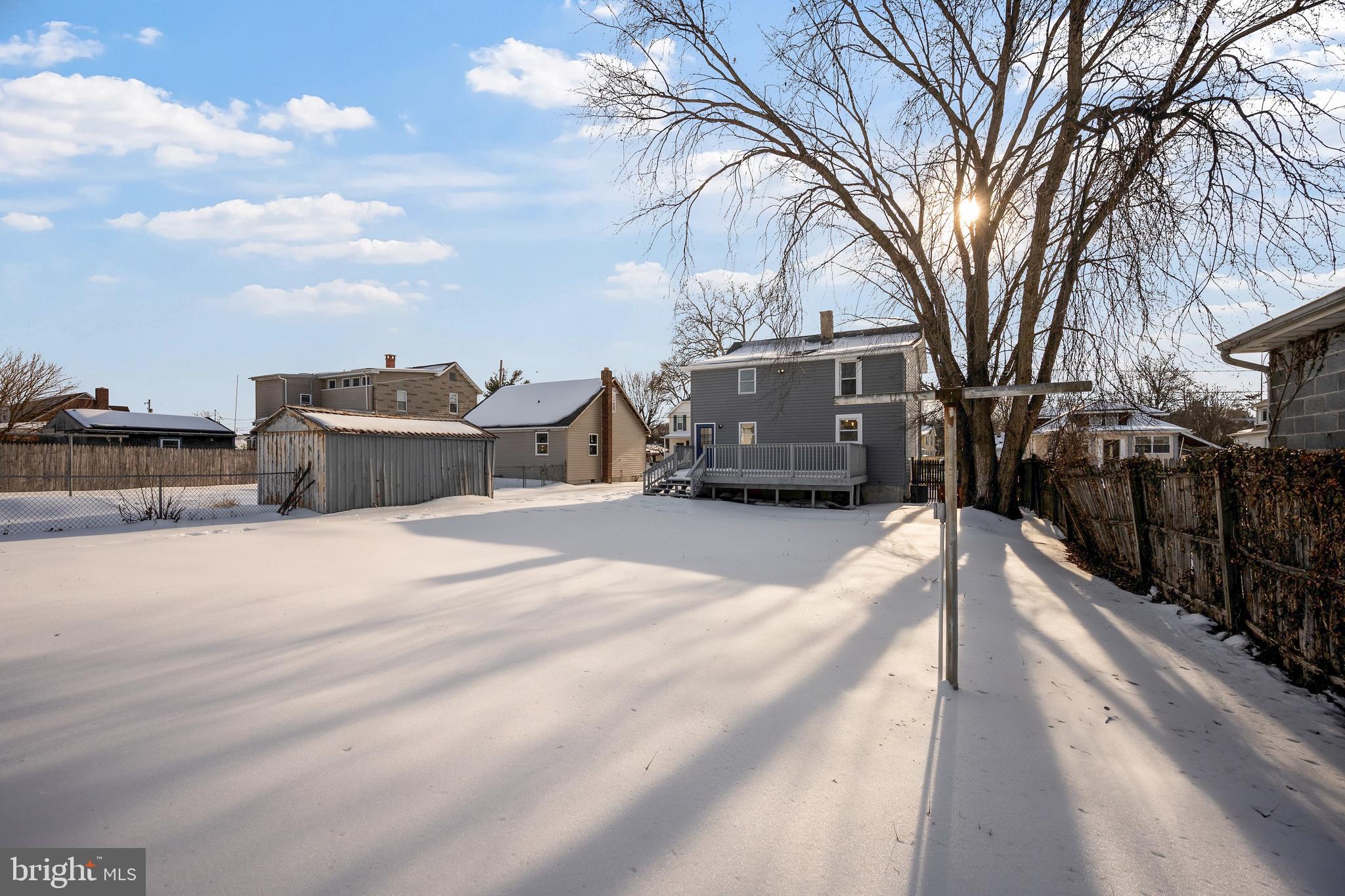 MARYLAND MANOR - Residential