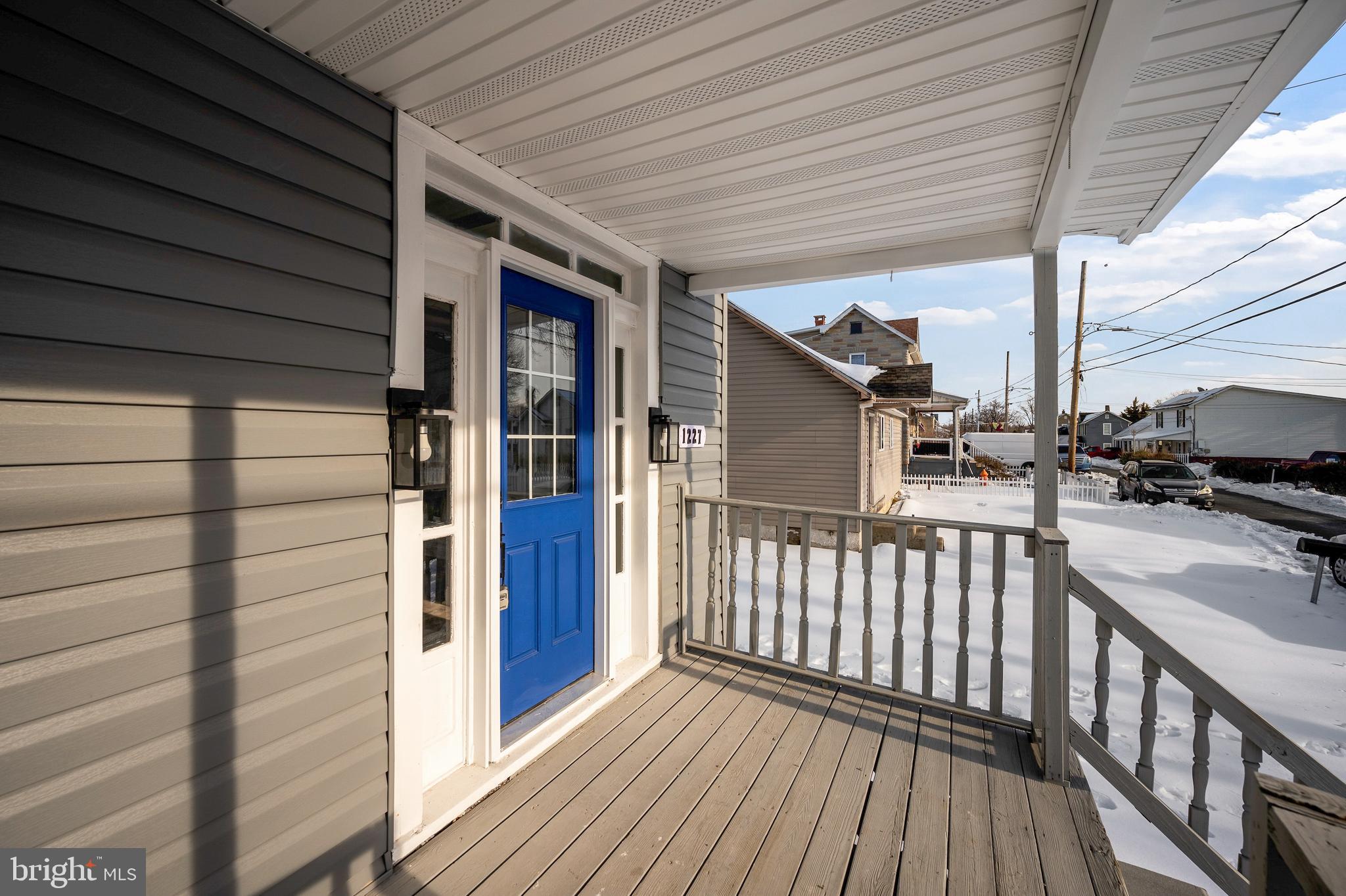 MARYLAND MANOR - Residential