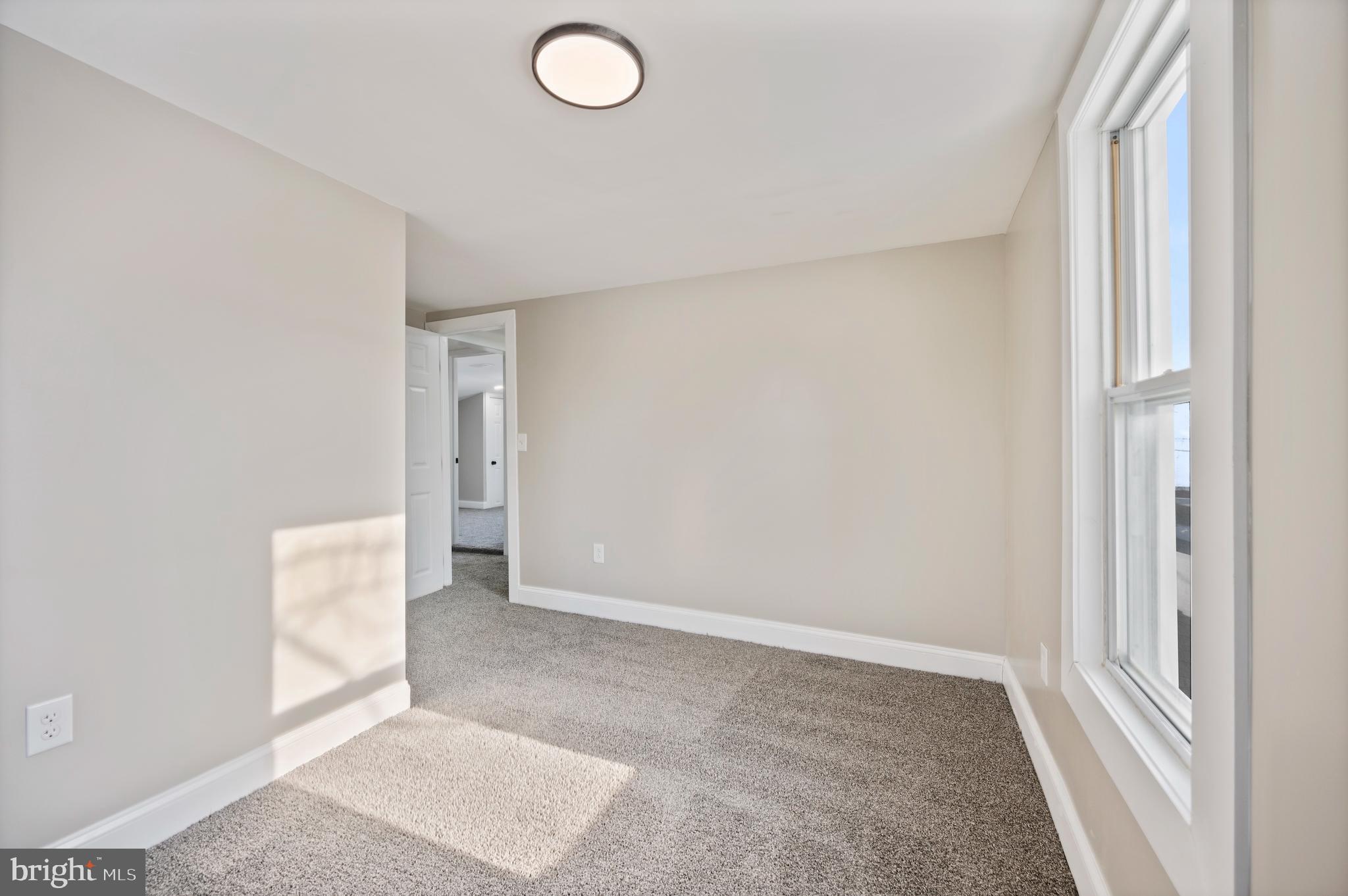 MARYLAND MANOR - Residential