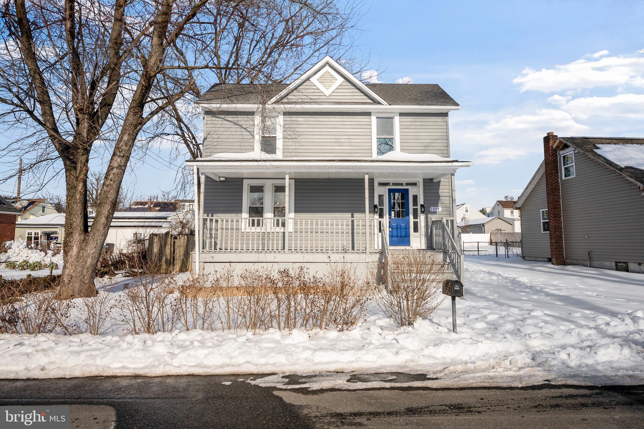 MARYLAND MANOR - Residential