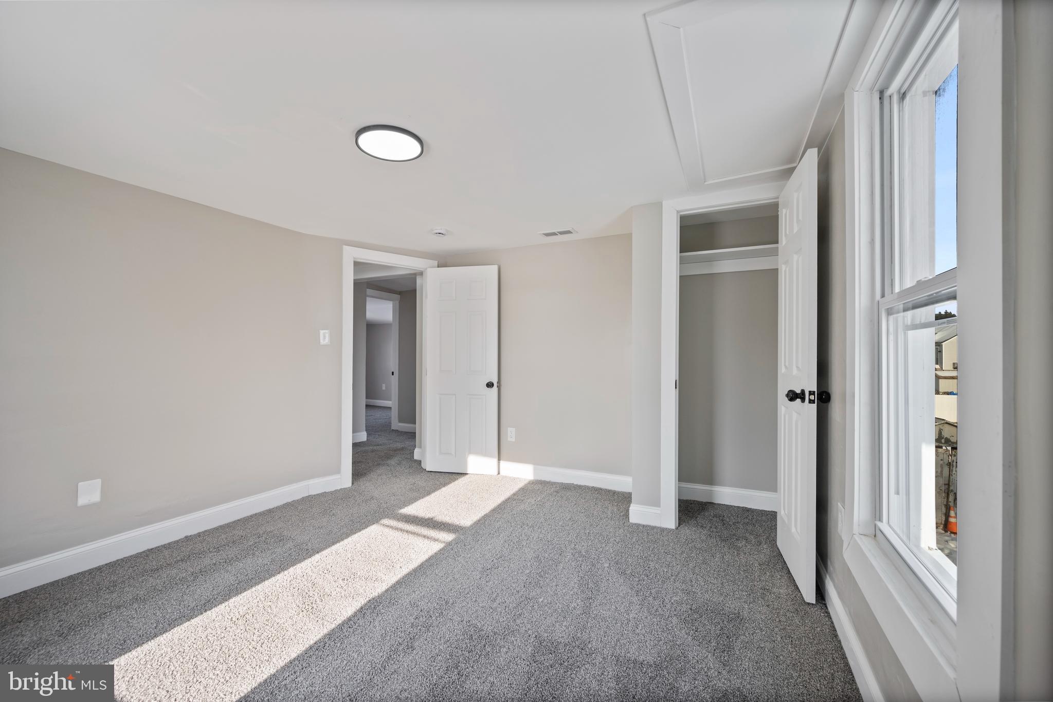 MARYLAND MANOR - Residential