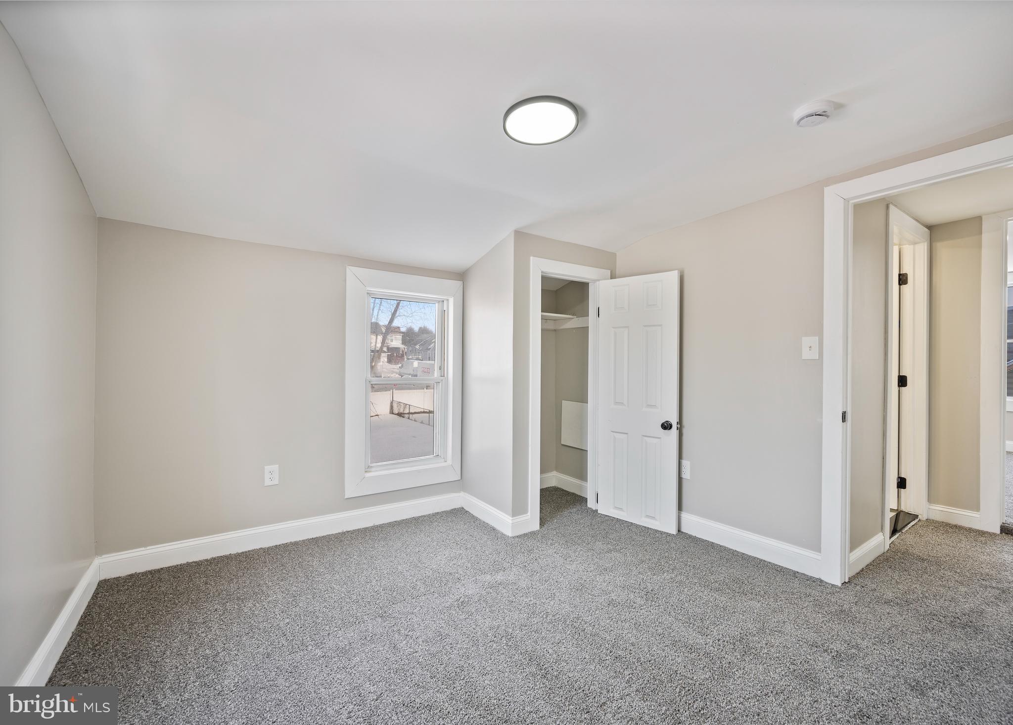 MARYLAND MANOR - Residential