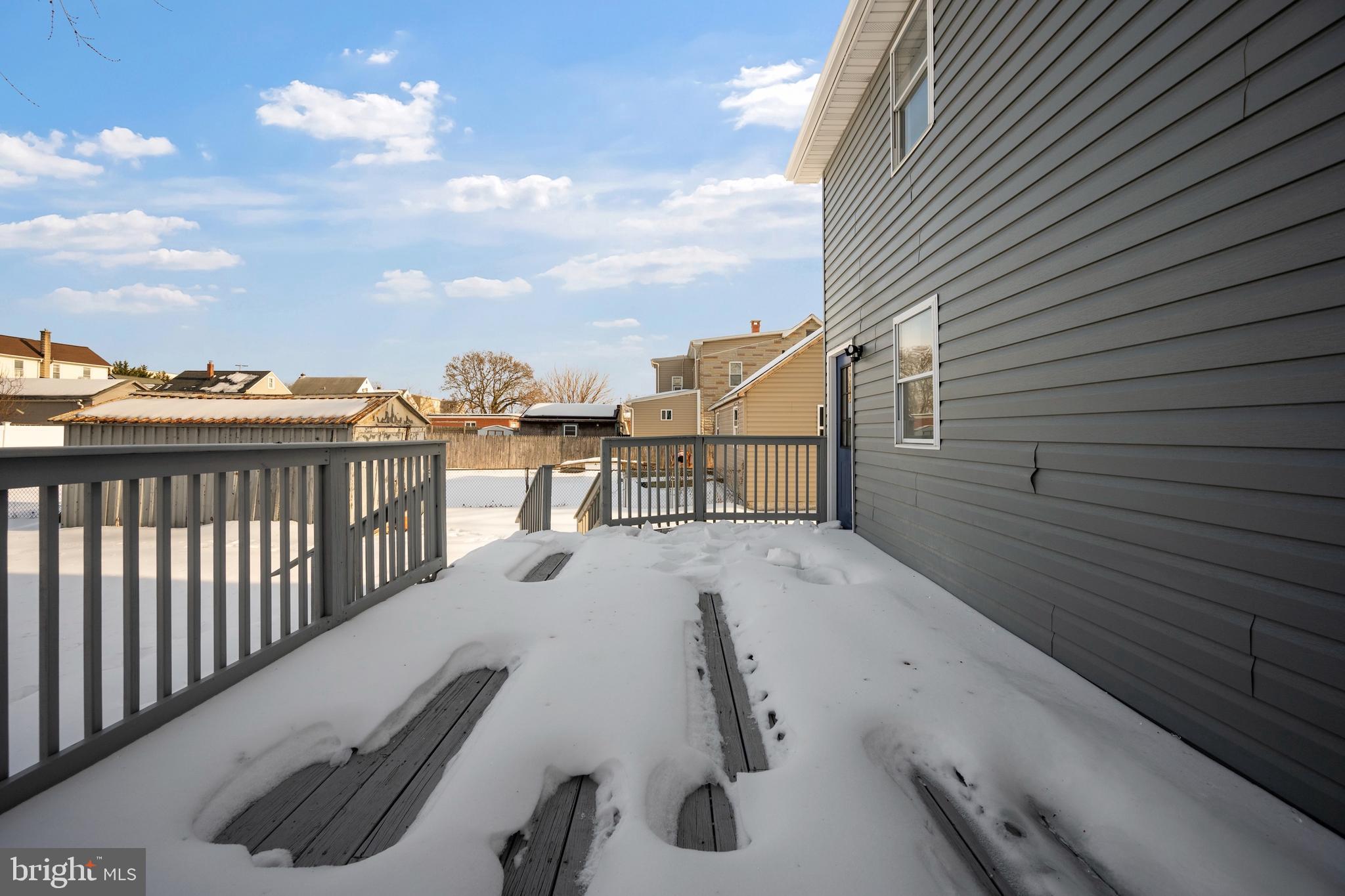 MARYLAND MANOR - Residential